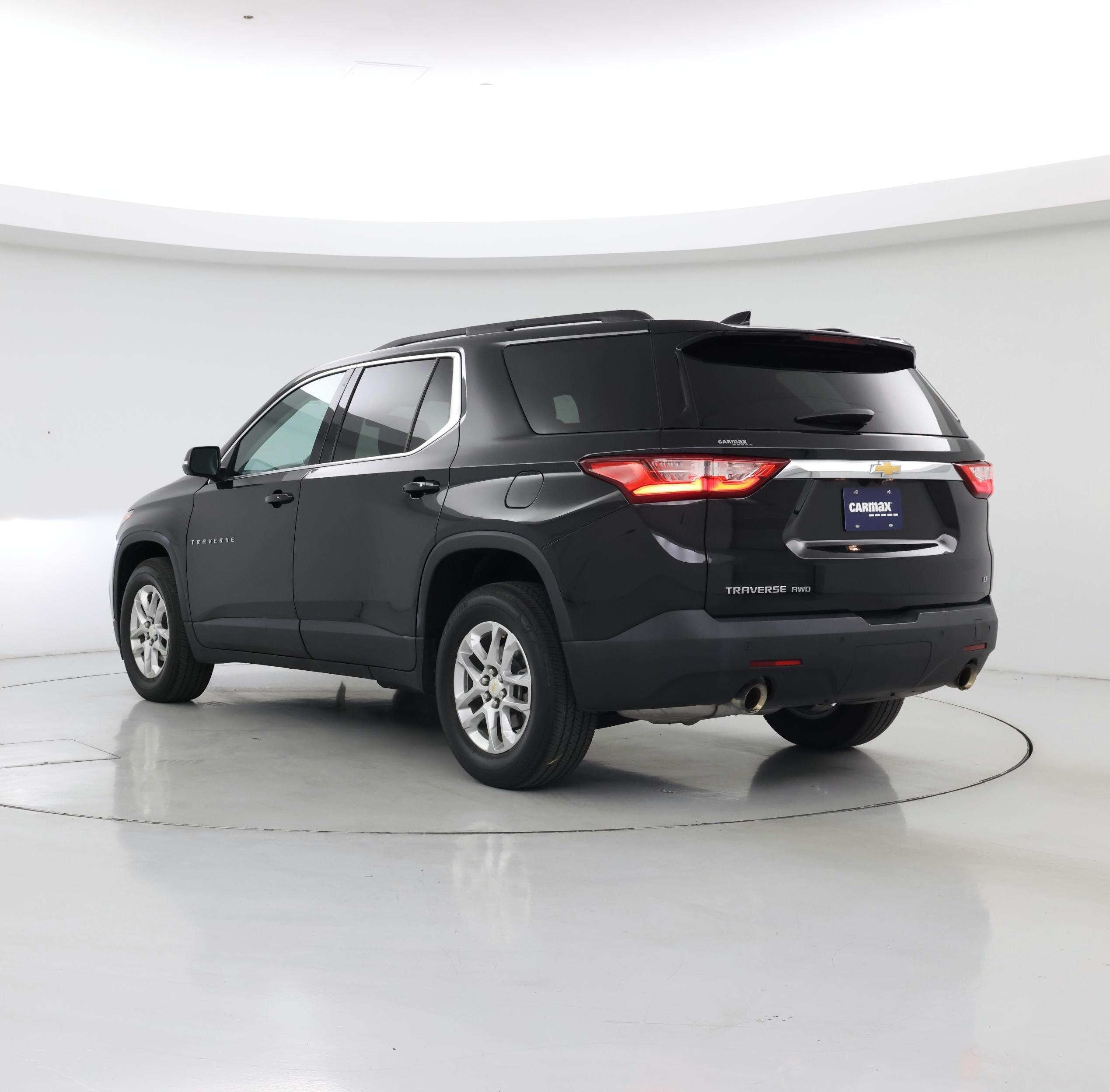 Thumbnail: 2021 Chevrolet Traverse - 2
