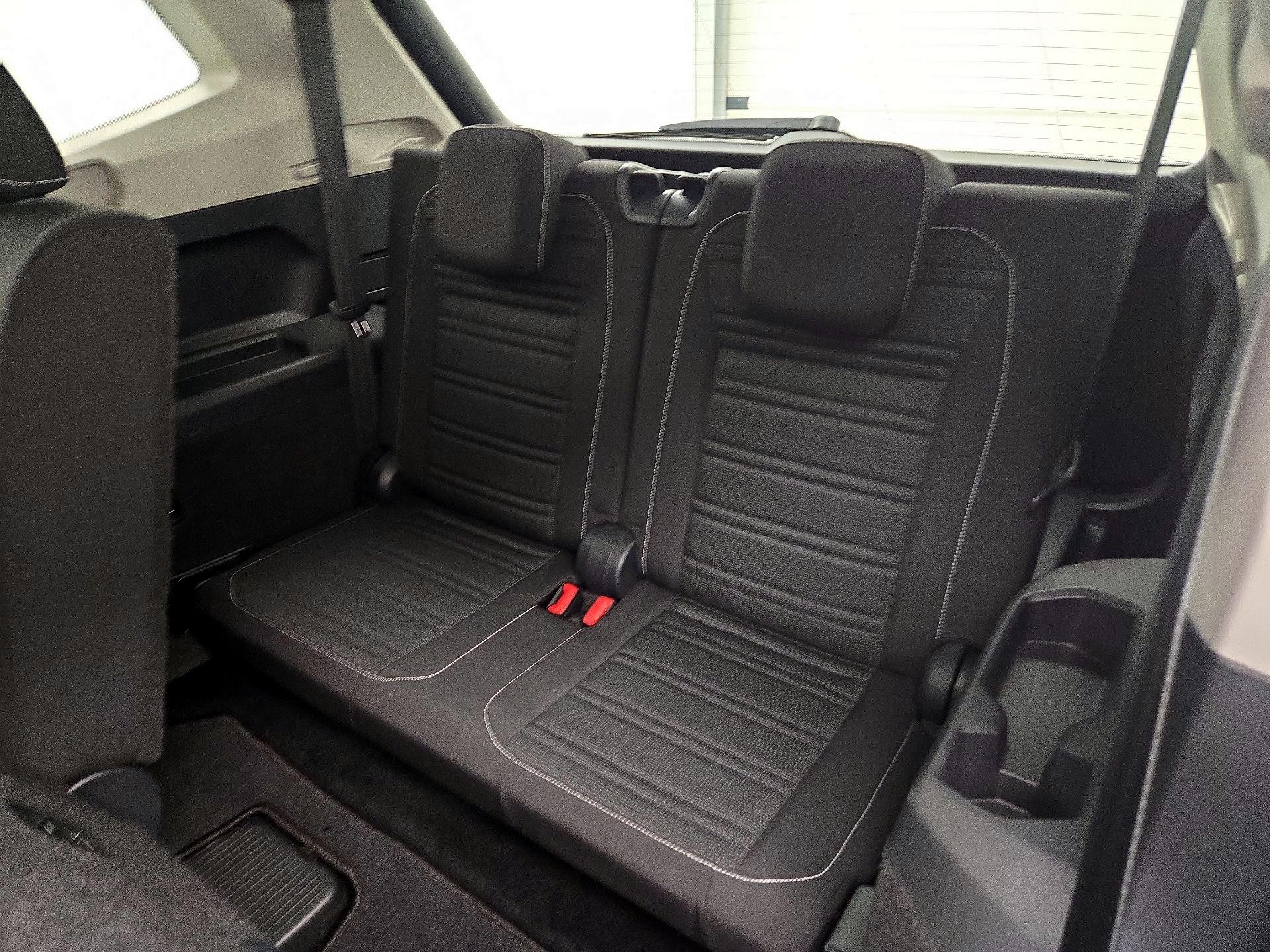 Thumbnail: 2022 Volkswagen Tiguan - 20