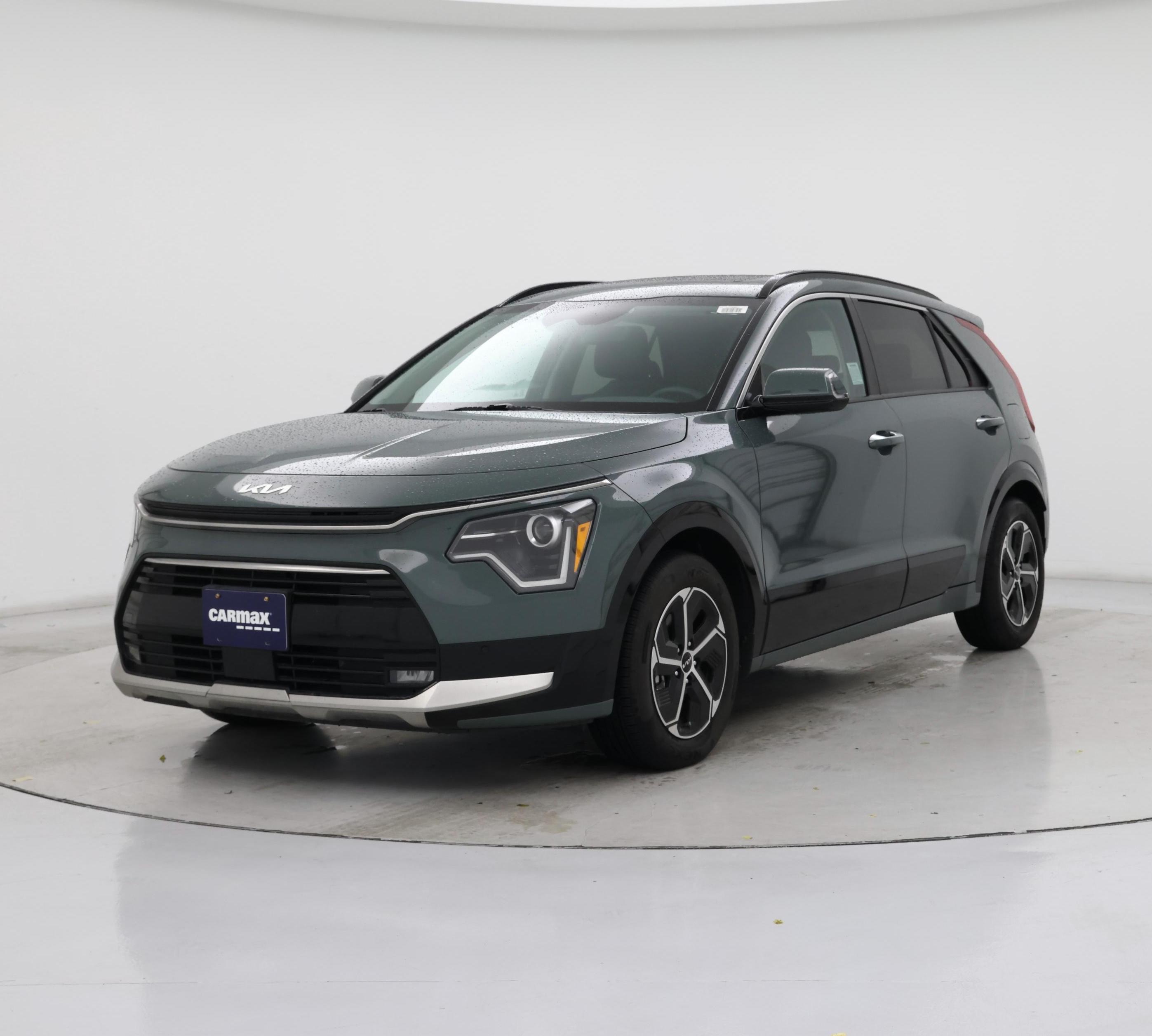 Thumbnail: 2023 Kia Niro - 4