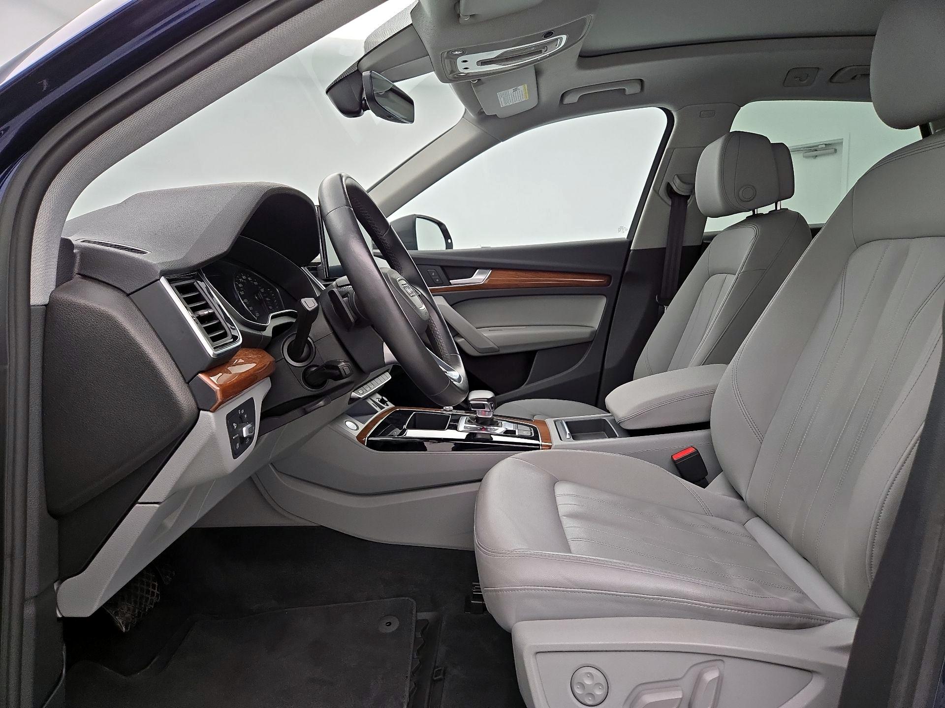 Thumbnail: 2022 Audi Q5 - 11