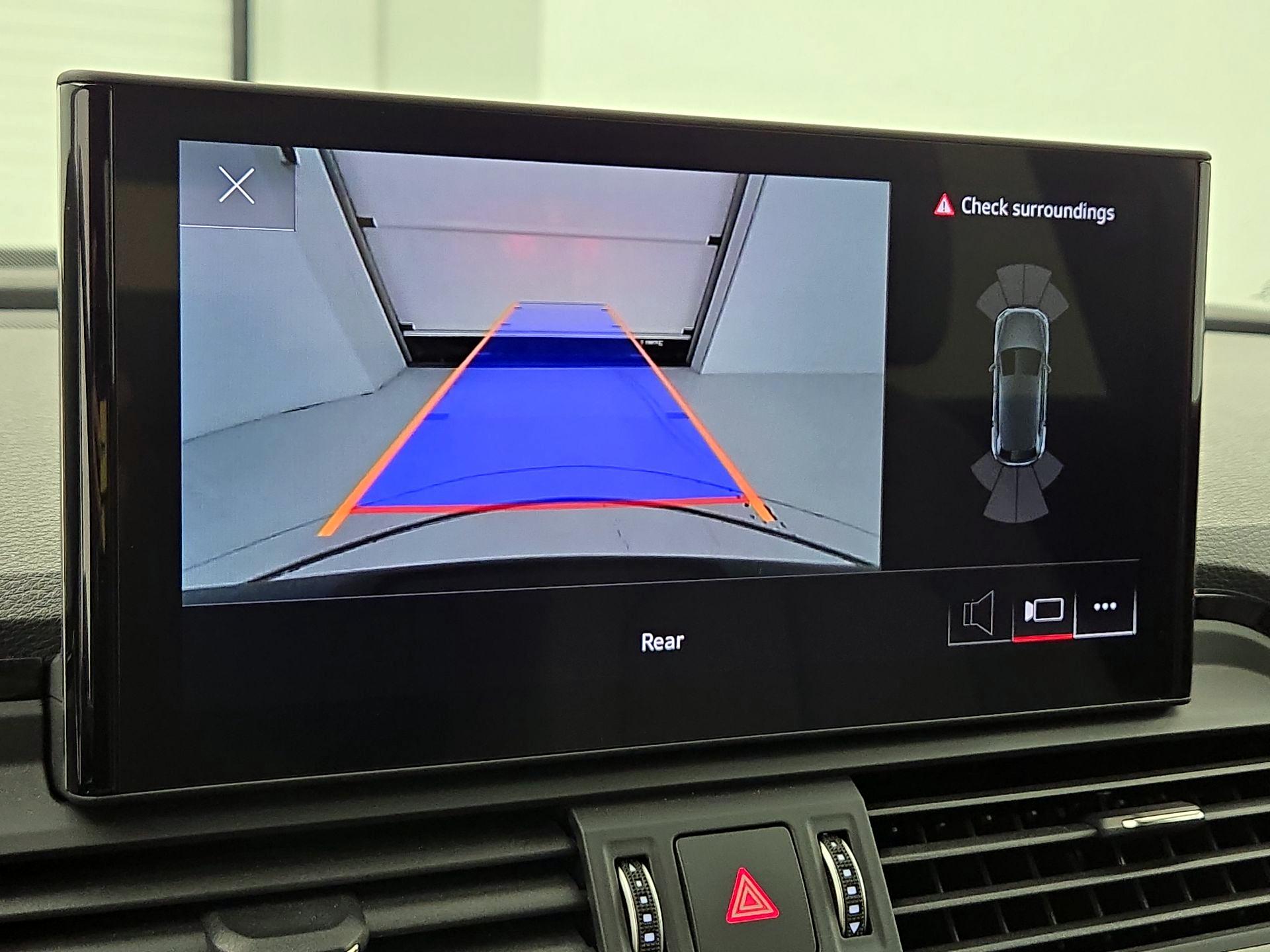 Thumbnail: 2022 Audi Q5 - 14