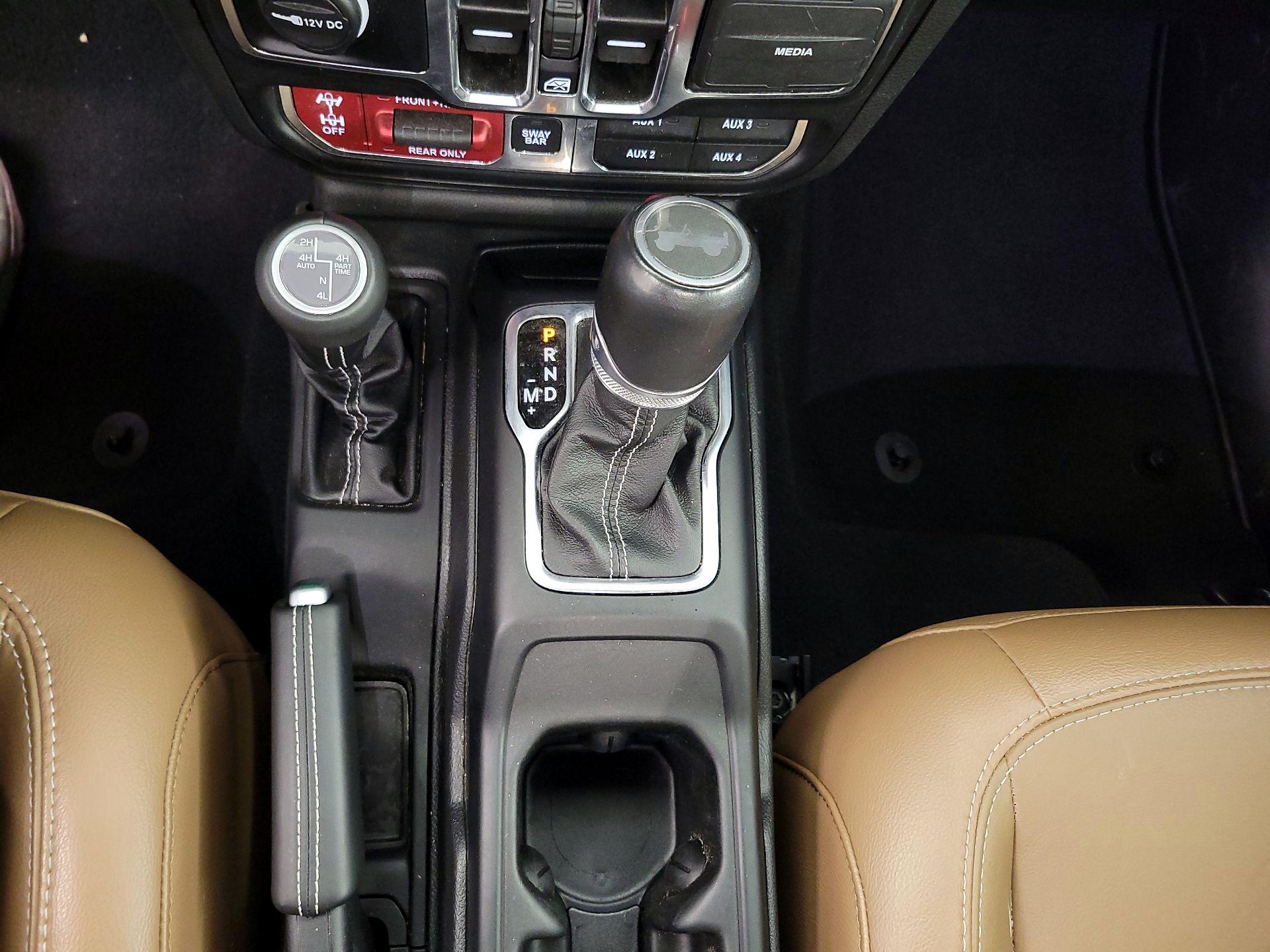 Thumbnail: 2023 Jeep Wrangler - 18