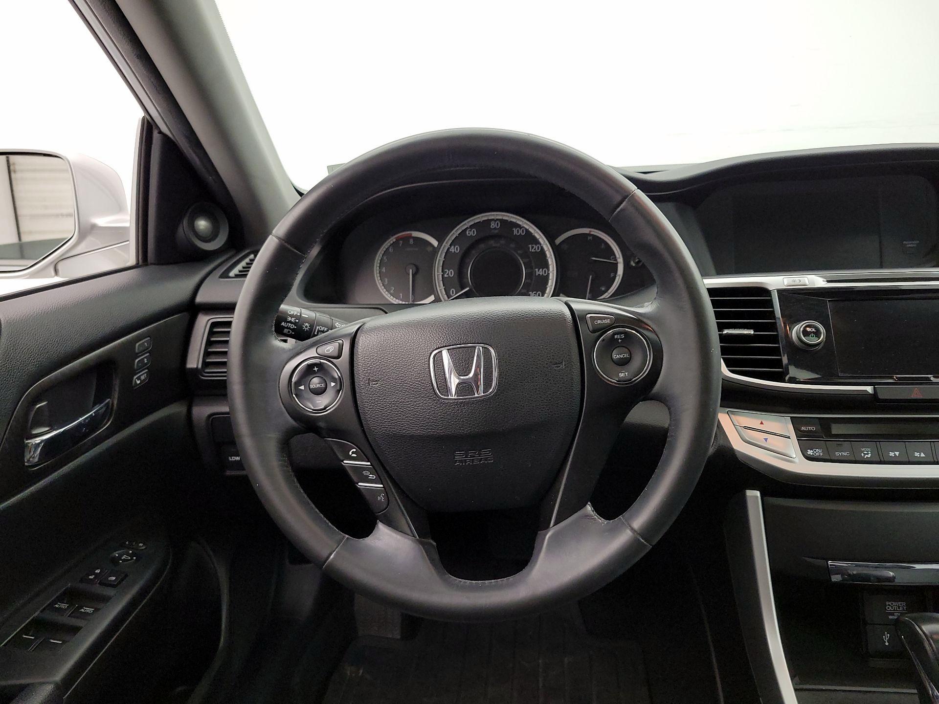 Thumbnail: 2015 Honda Accord - 10