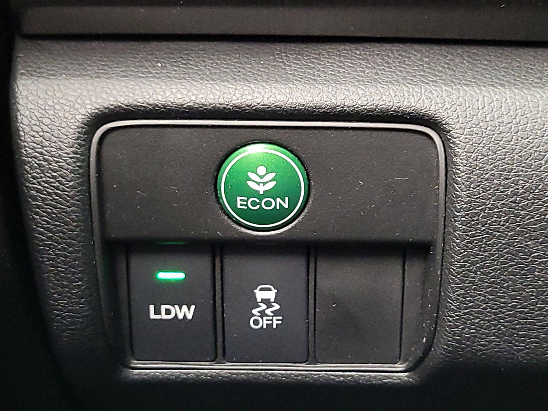 Thumbnail: 2015 Honda Accord - 13