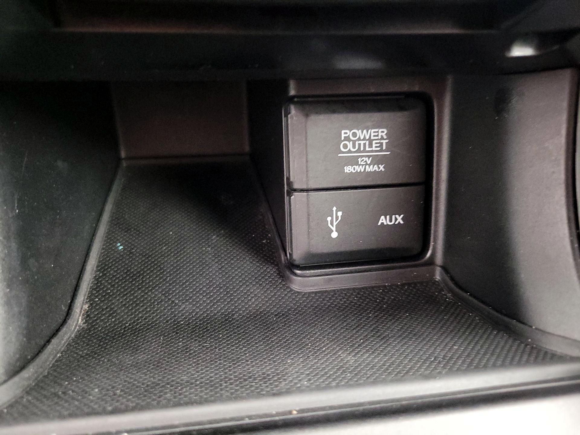 Thumbnail: 2015 Honda Accord - 18