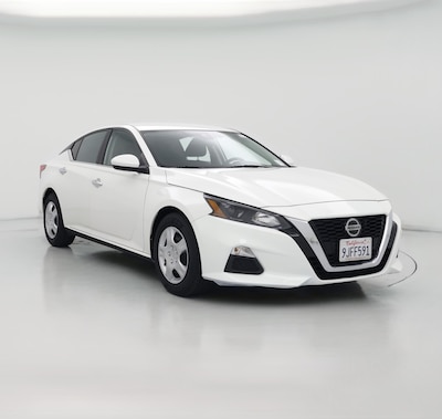 White 2022 Nissan Altima S