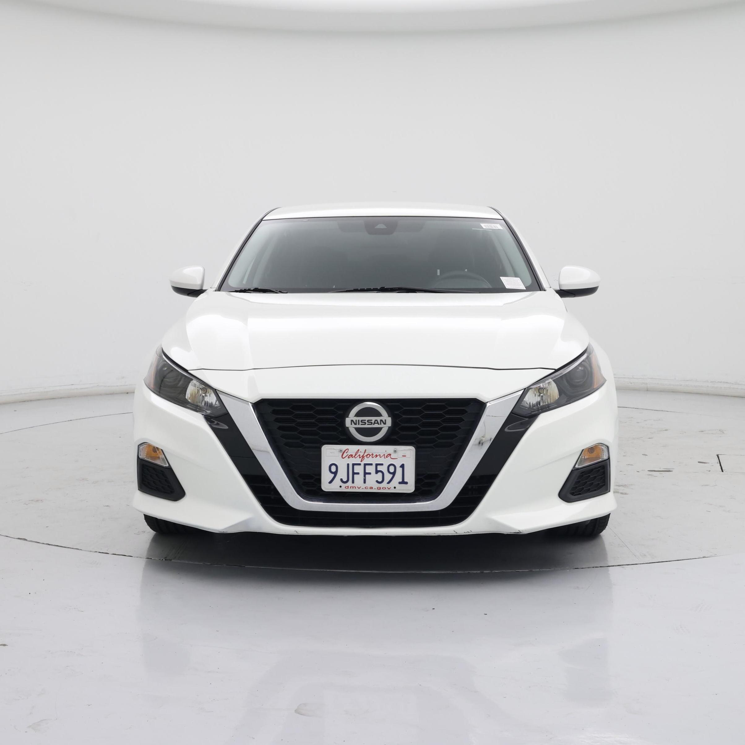 Thumbnail: 2022 Nissan Altima - 5