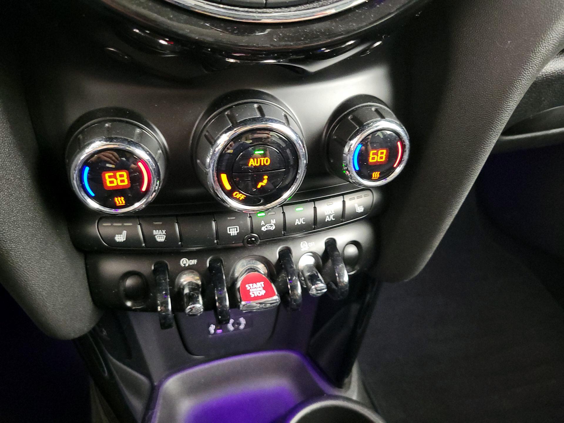 Thumbnail: 2017 MINI Cooper Hardtop - 15