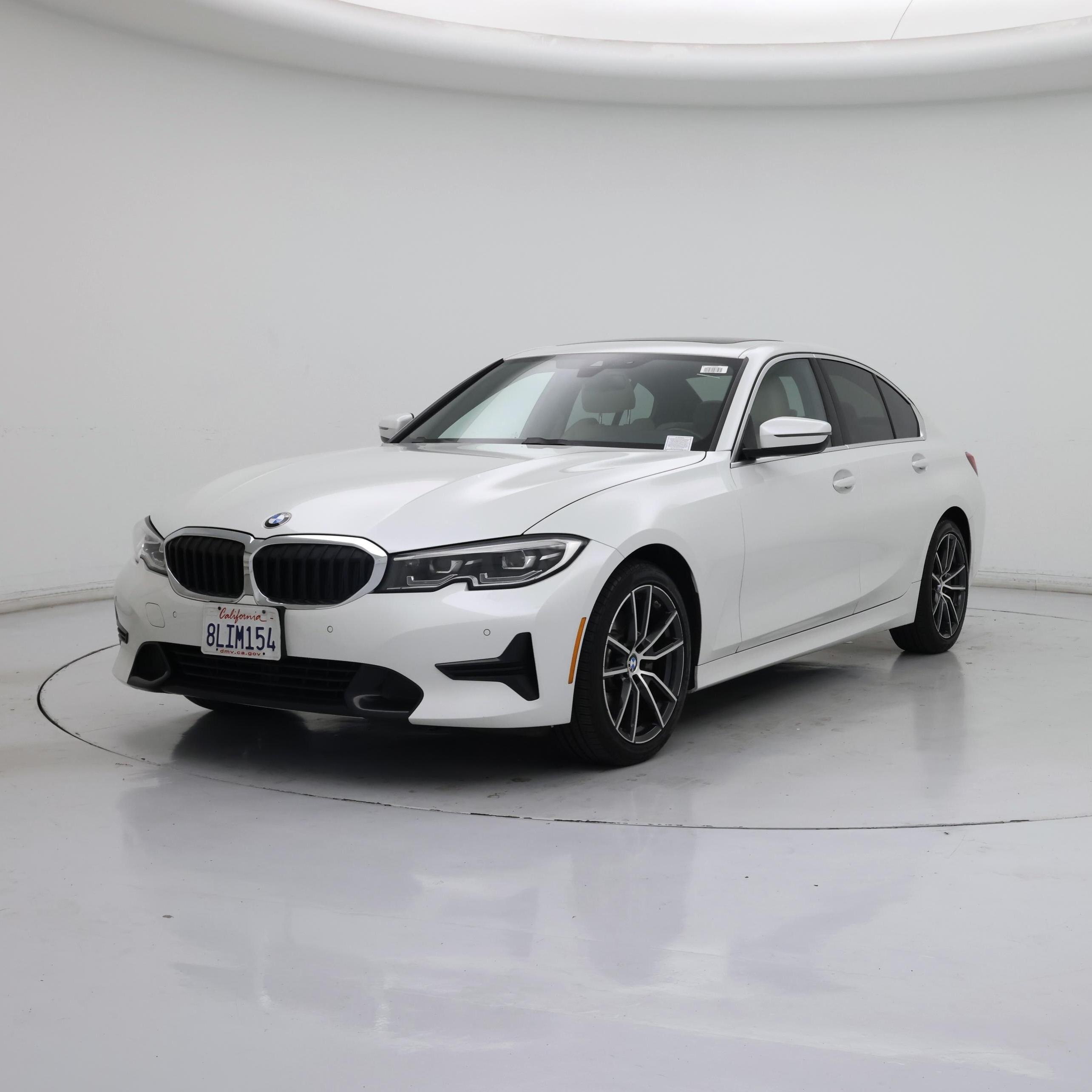 Thumbnail: 2019 BMW 3 Series - 4
