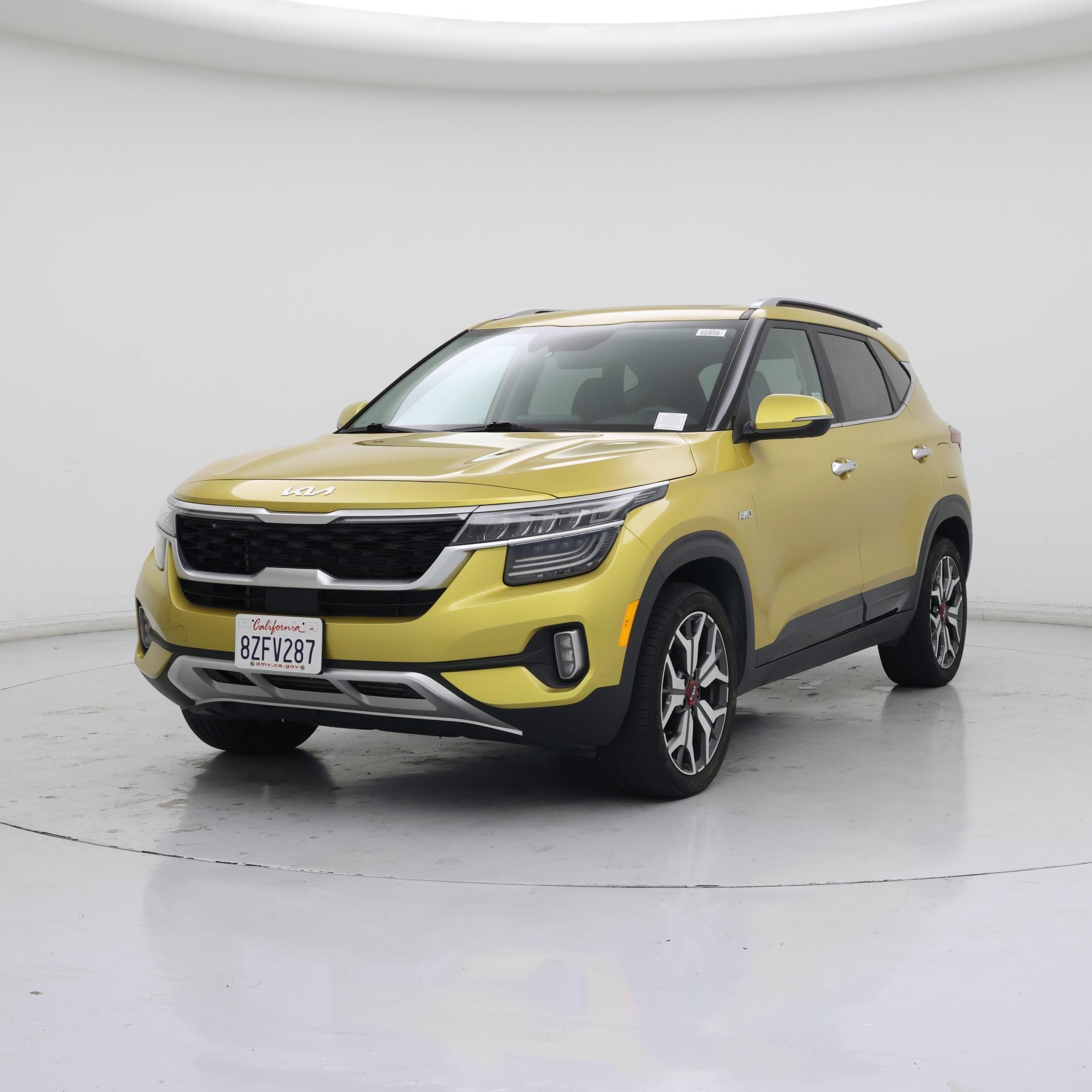 Thumbnail: 2022 Kia Seltos - 4