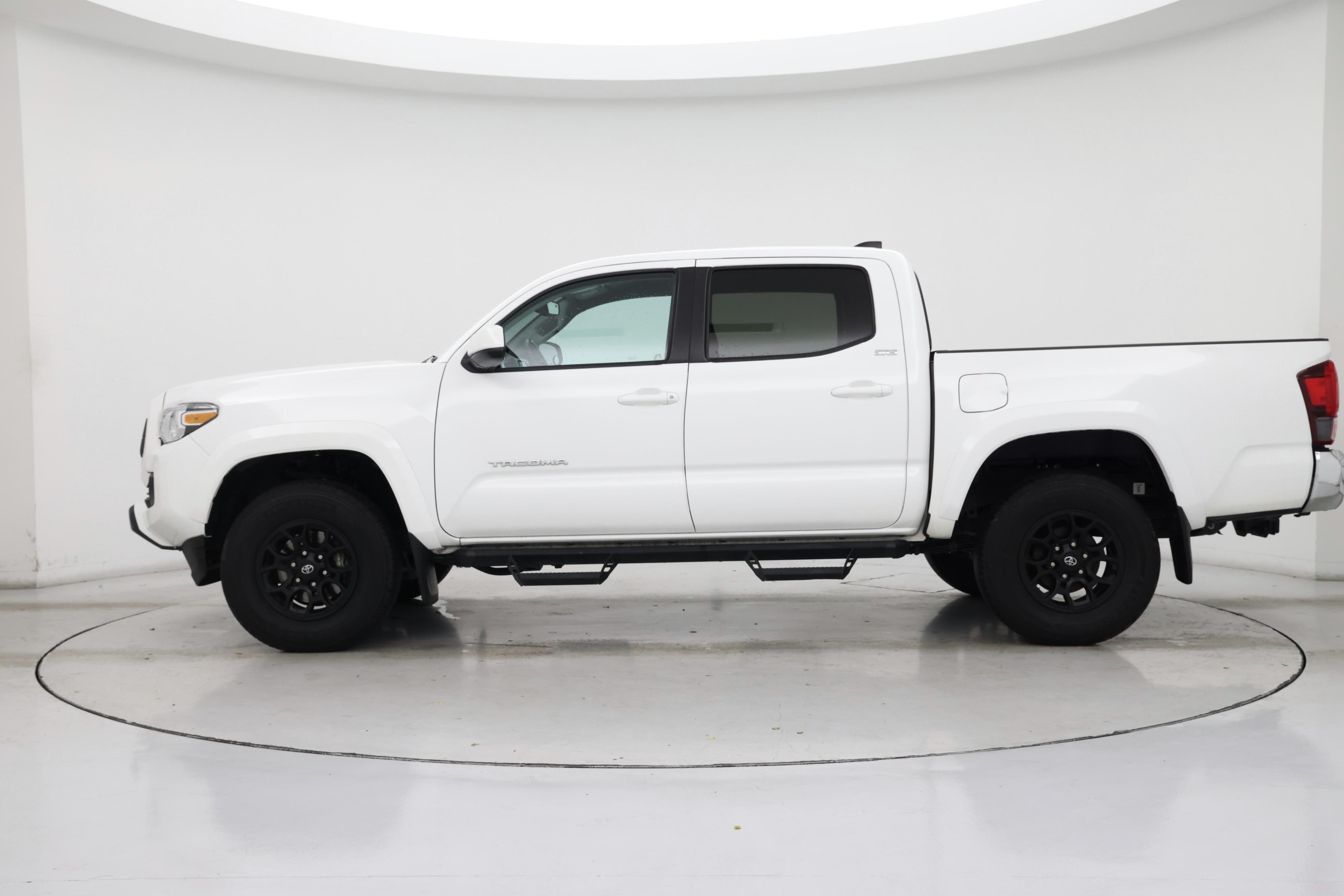 Thumbnail: 2022 Toyota Tacoma - 3
