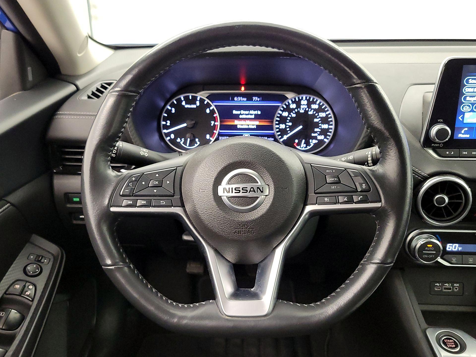 Thumbnail: 2023 Nissan Sentra - 10