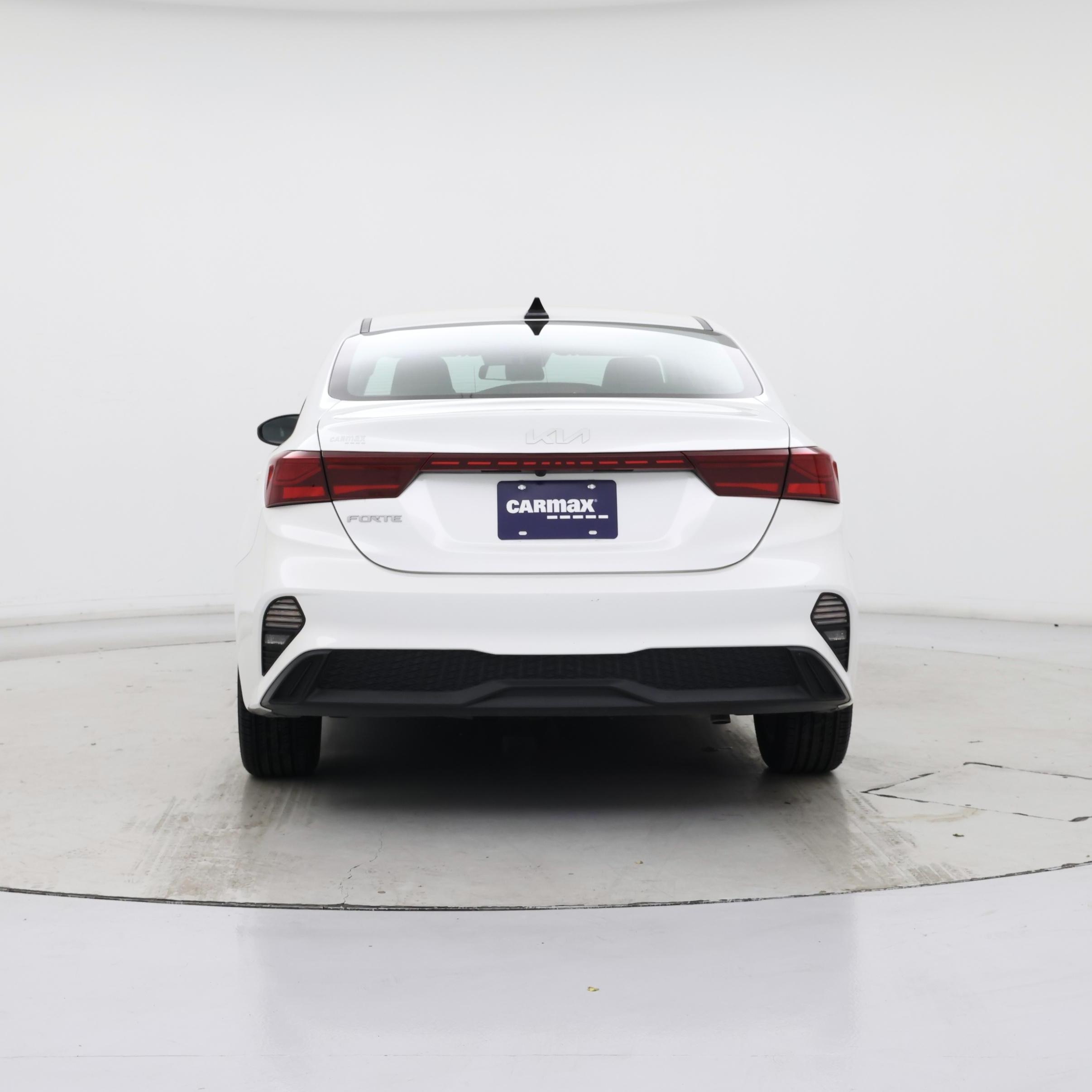 Thumbnail: 2023 Kia Forte - 6