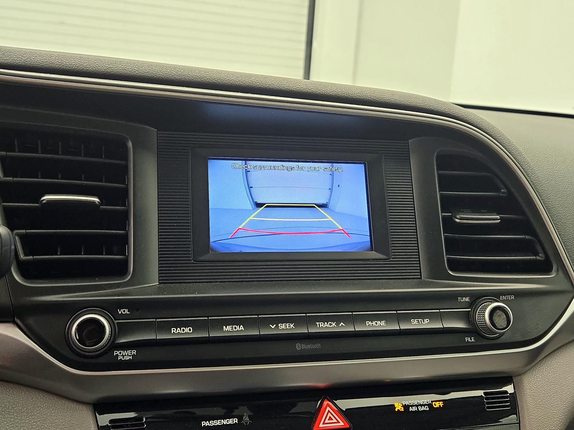 Thumbnail: 2020 Hyundai Elantra - 14
