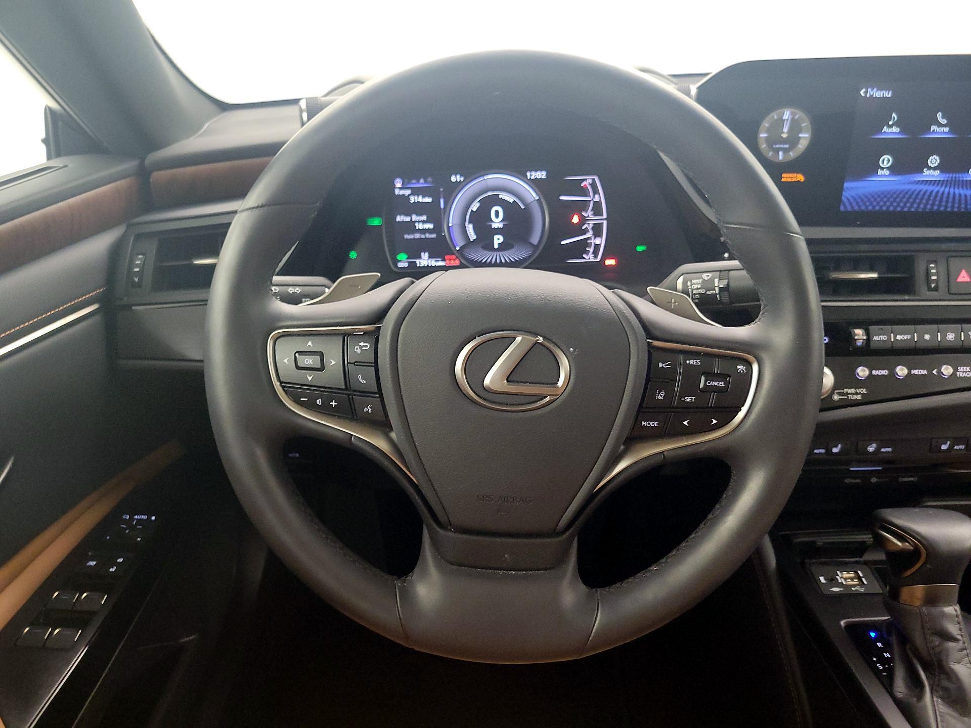Thumbnail: 2022 Lexus ES - 10