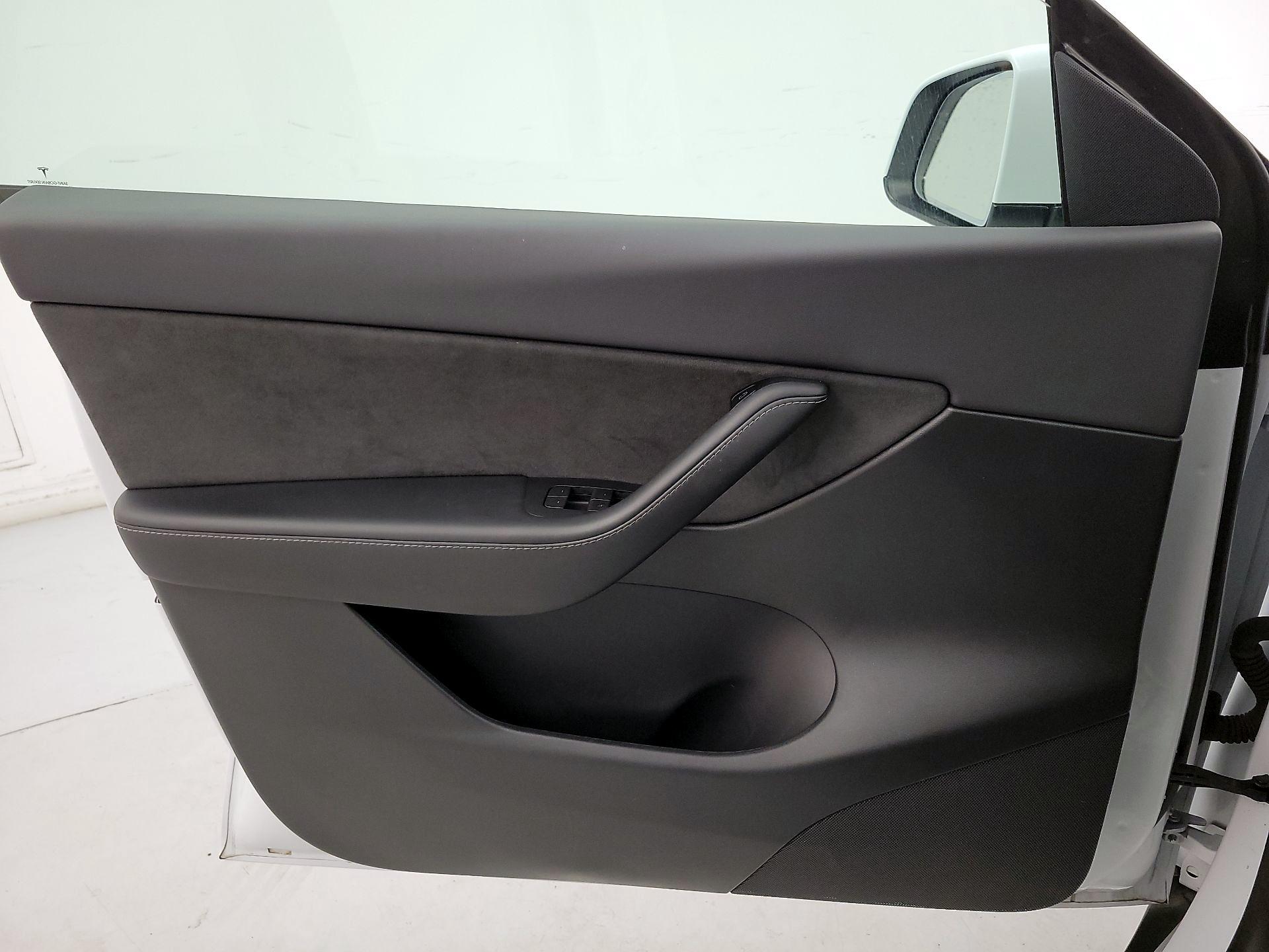 Thumbnail: 2021 Tesla Model Y - 12