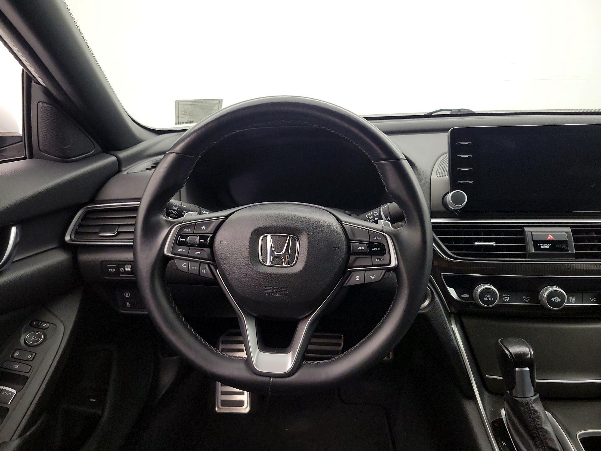 Thumbnail: 2018 Honda Accord - 10