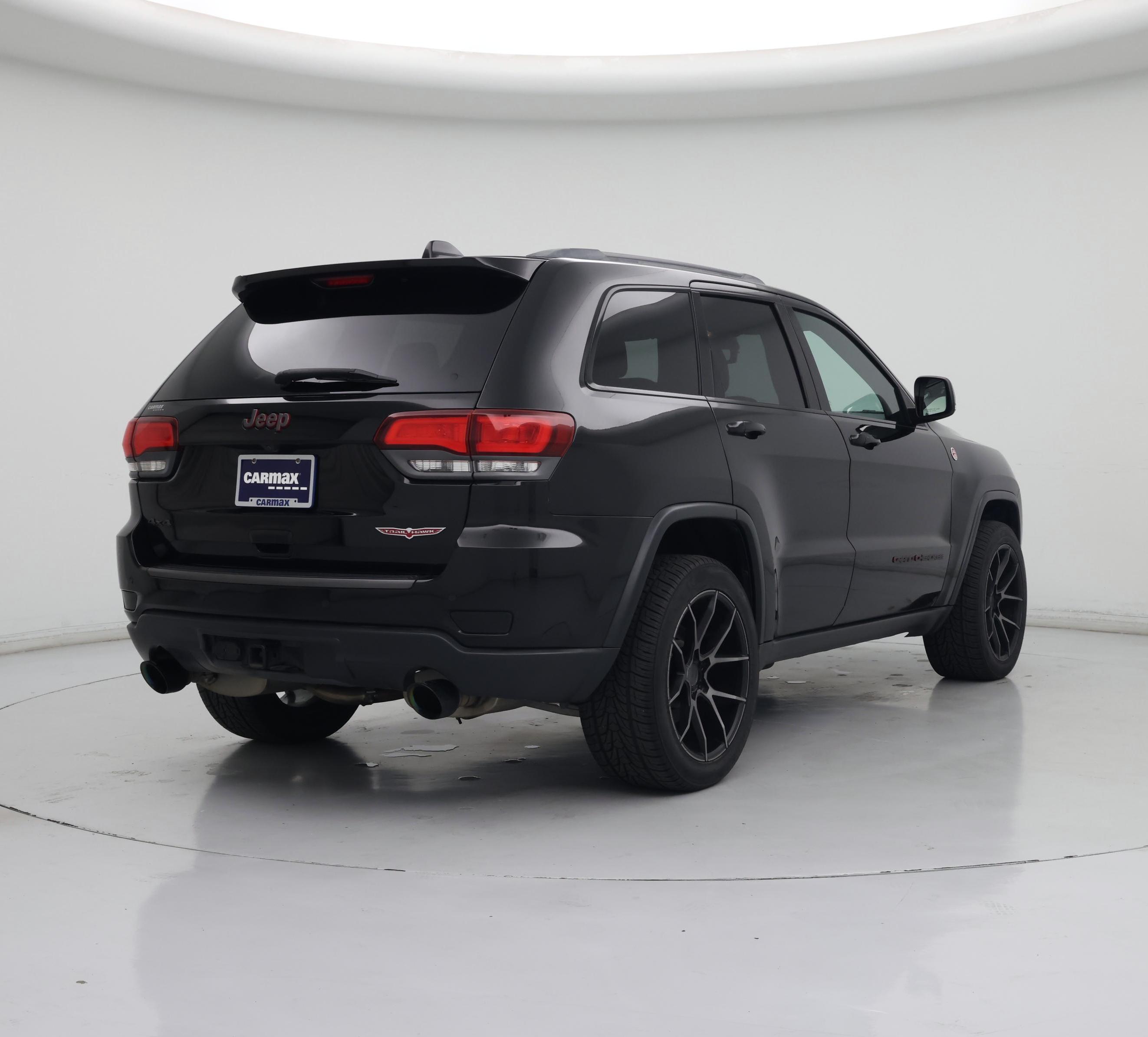 Thumbnail: 2017 Jeep Grand Cherokee - 8