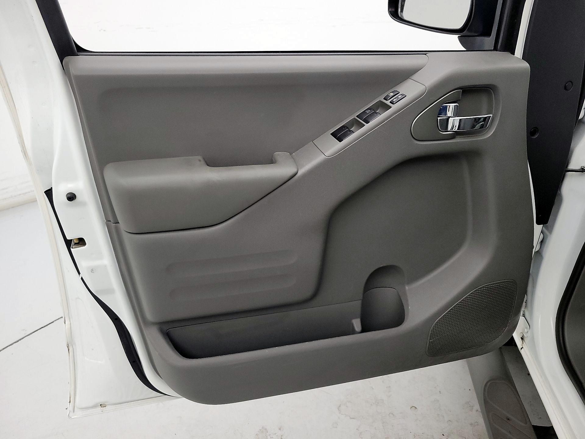 Thumbnail: 2017 Nissan Frontier - 12