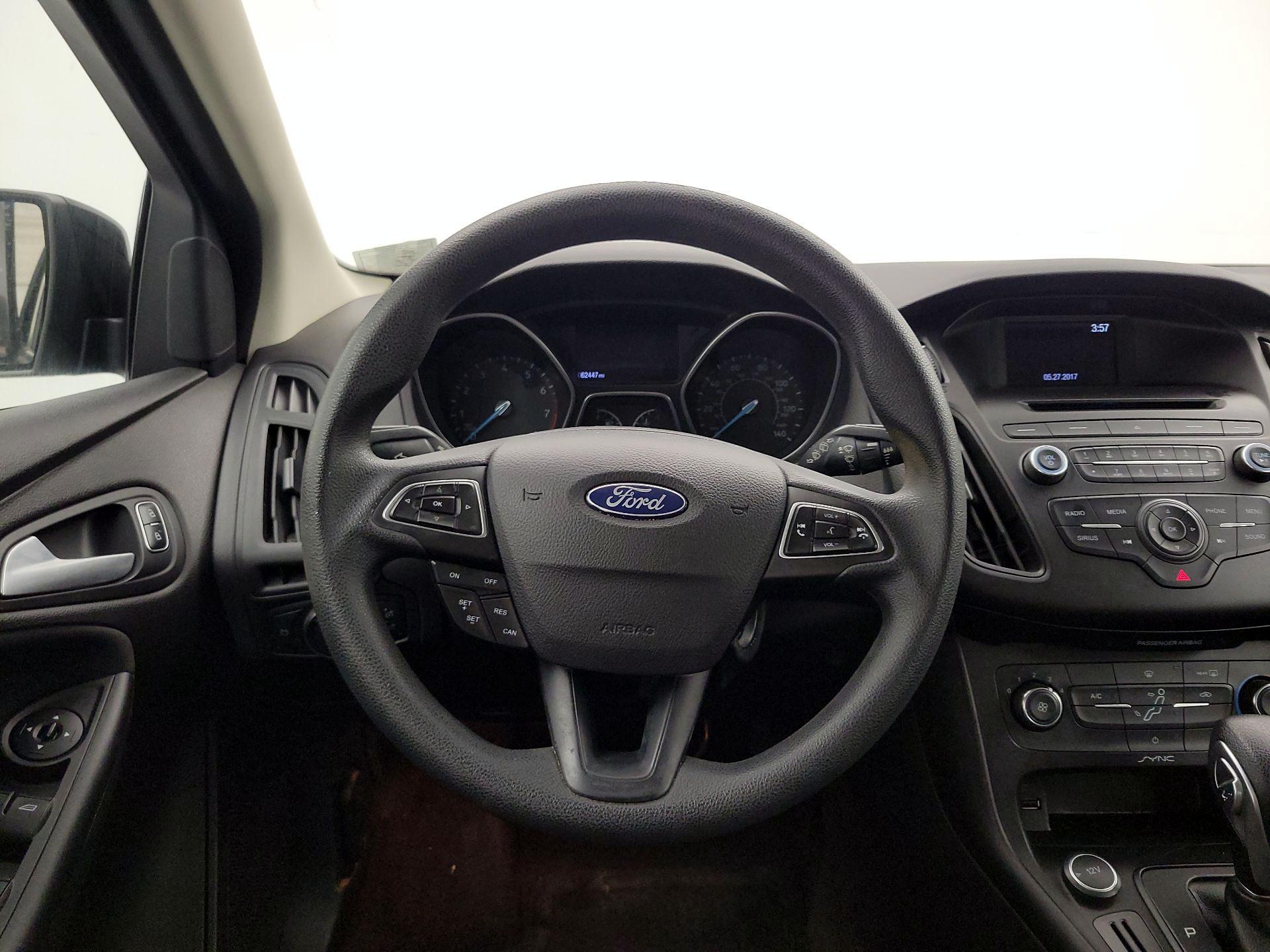 Thumbnail: 2017 Ford Focus - 10