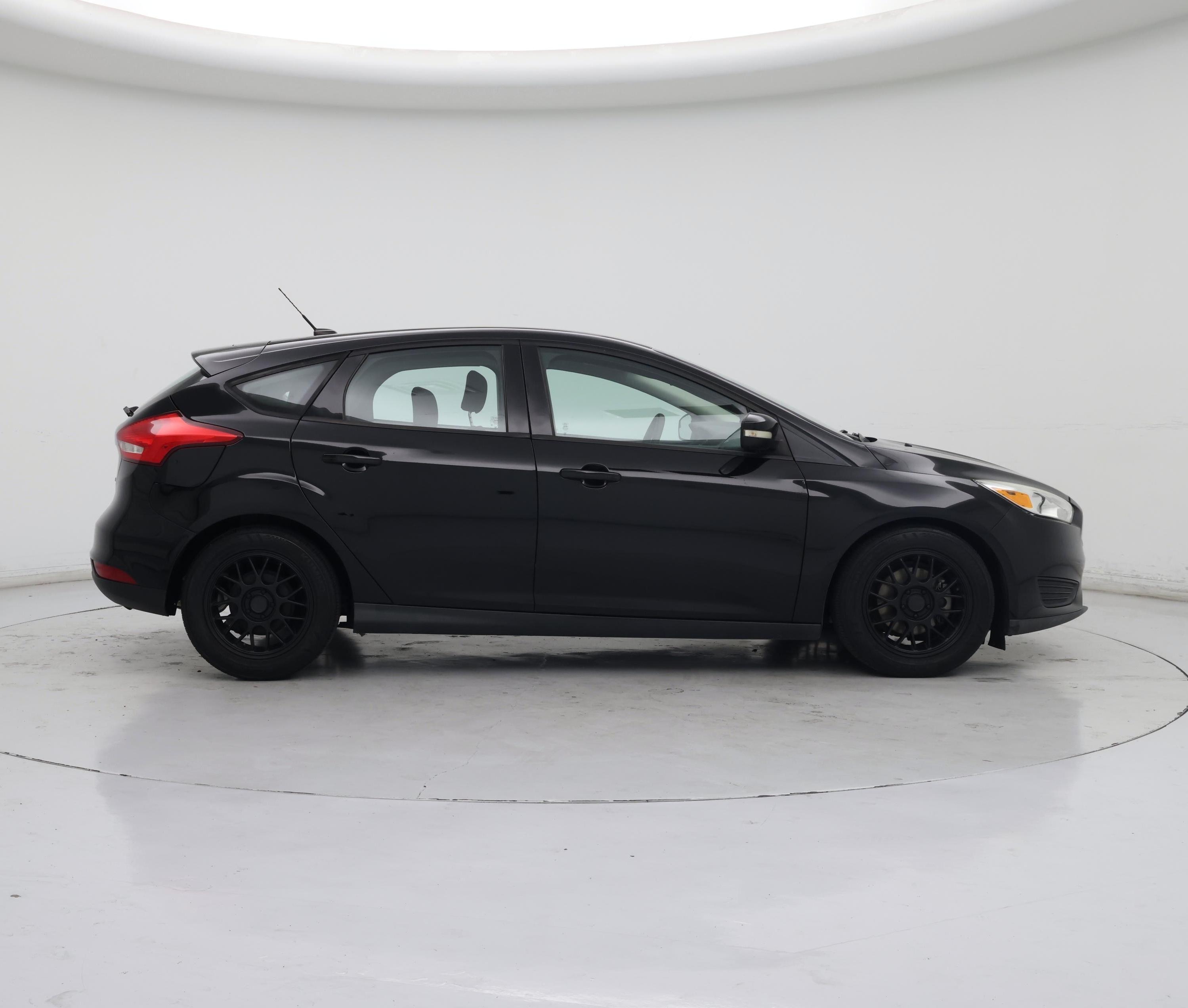 Thumbnail: 2017 Ford Focus - 7