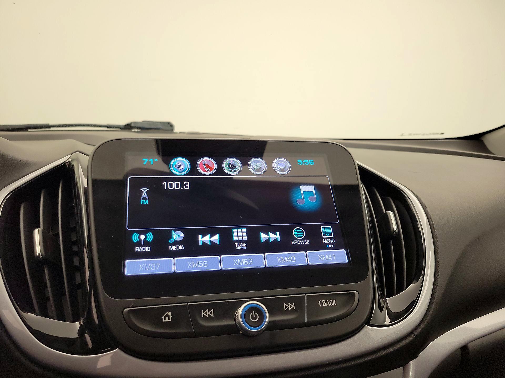 Thumbnail: 2017 Chevrolet Volt - 16