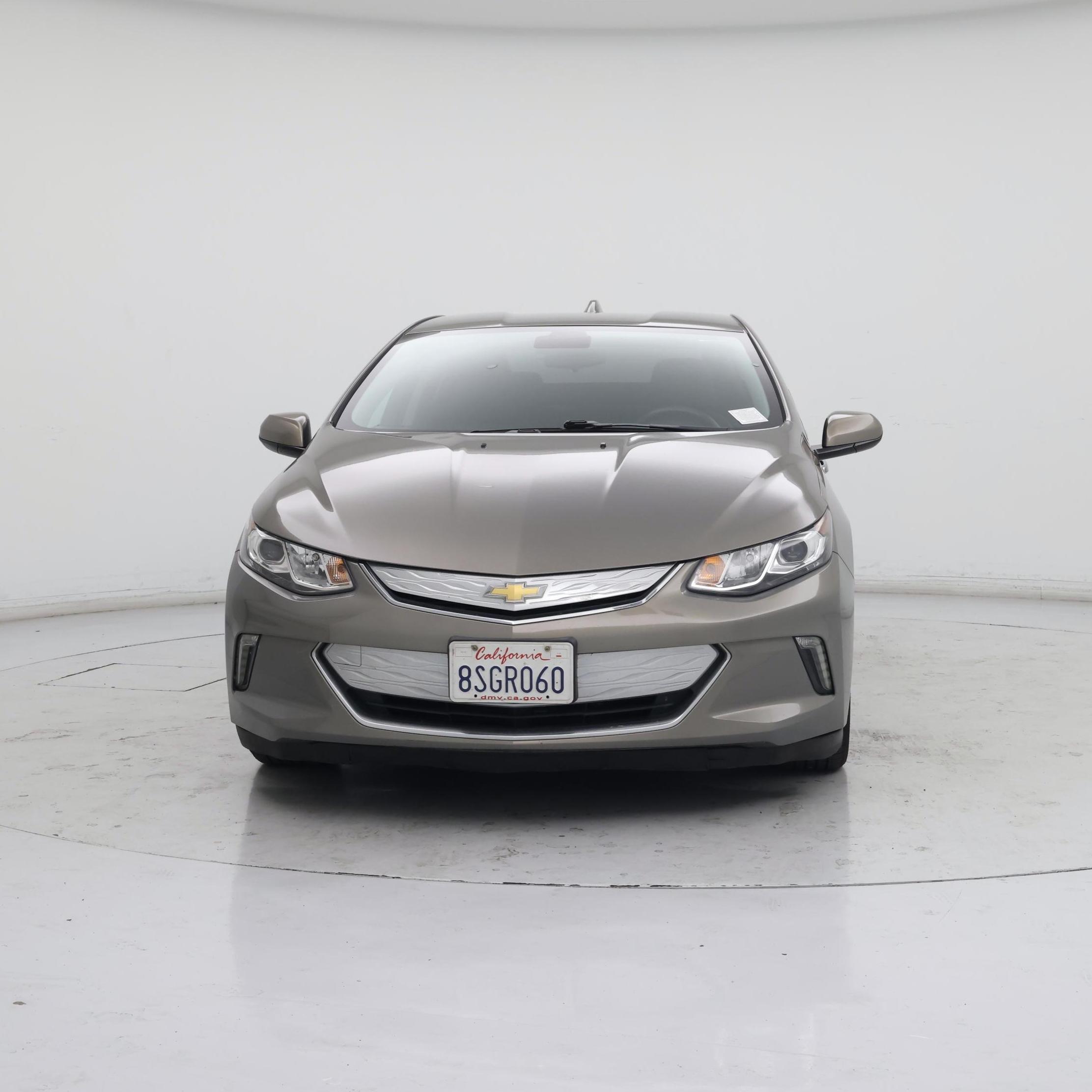 Thumbnail: 2017 Chevrolet Volt - 5