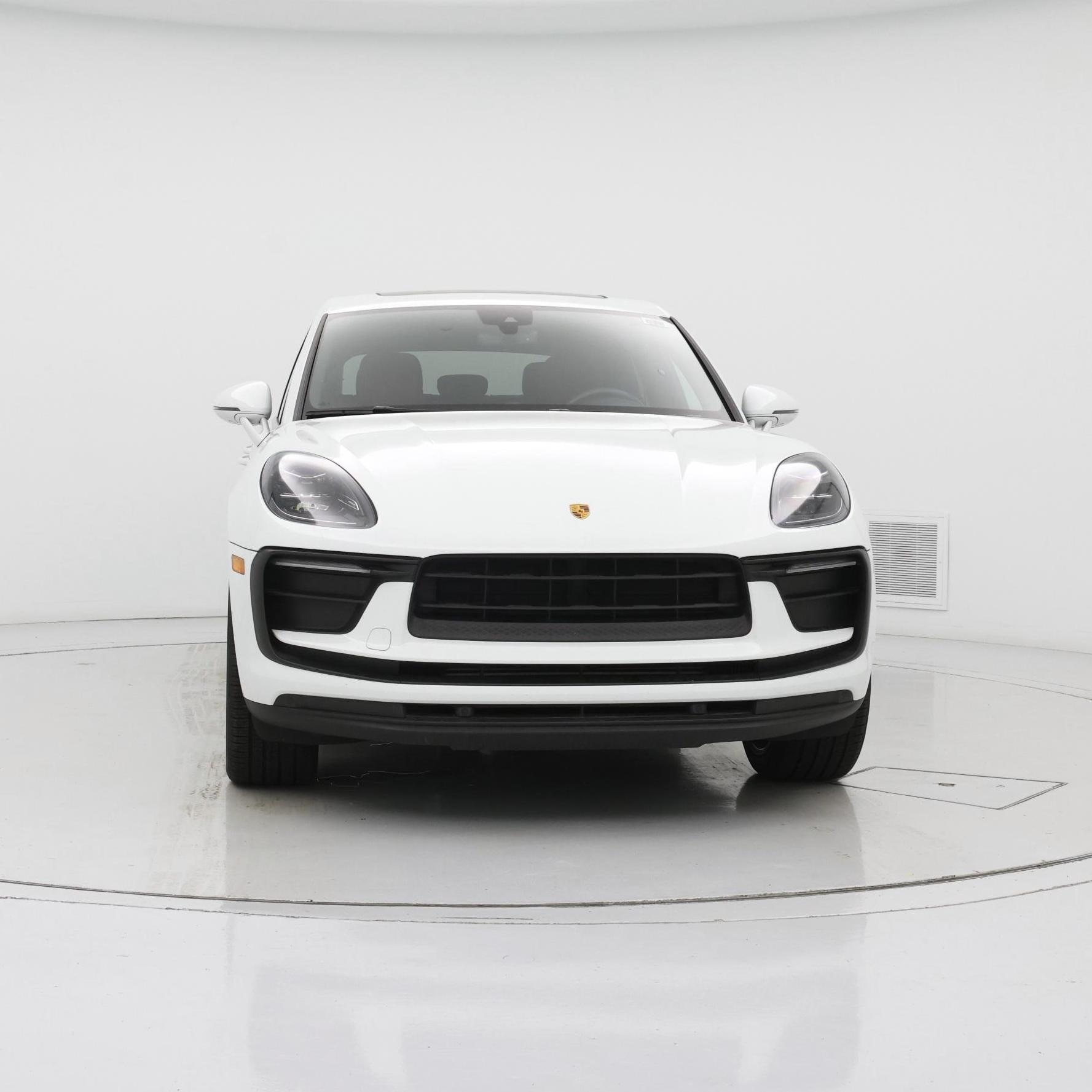 Thumbnail: 2022 Porsche Macan - 5