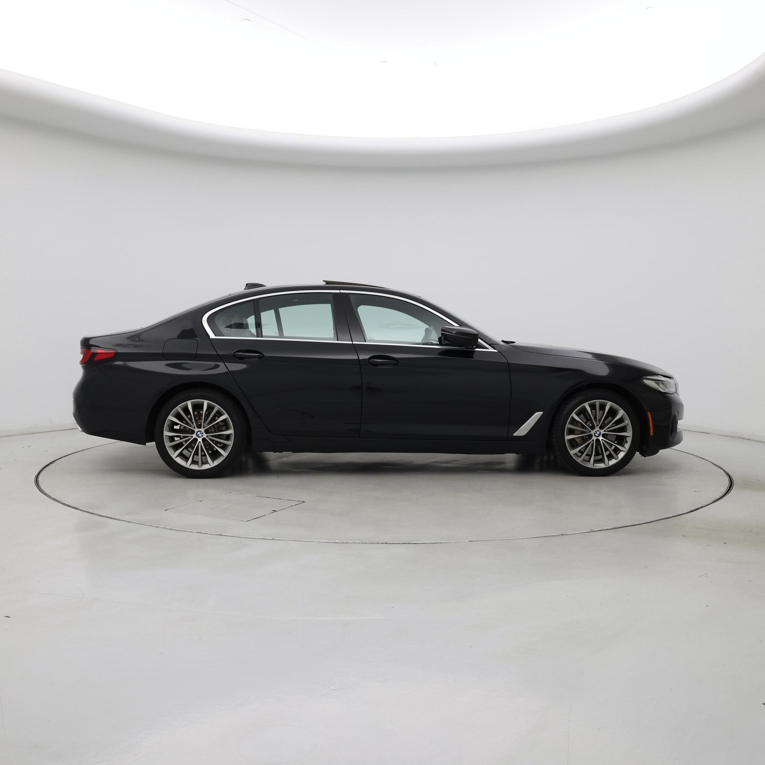 Thumbnail: 2021 BMW 5 Series - 7