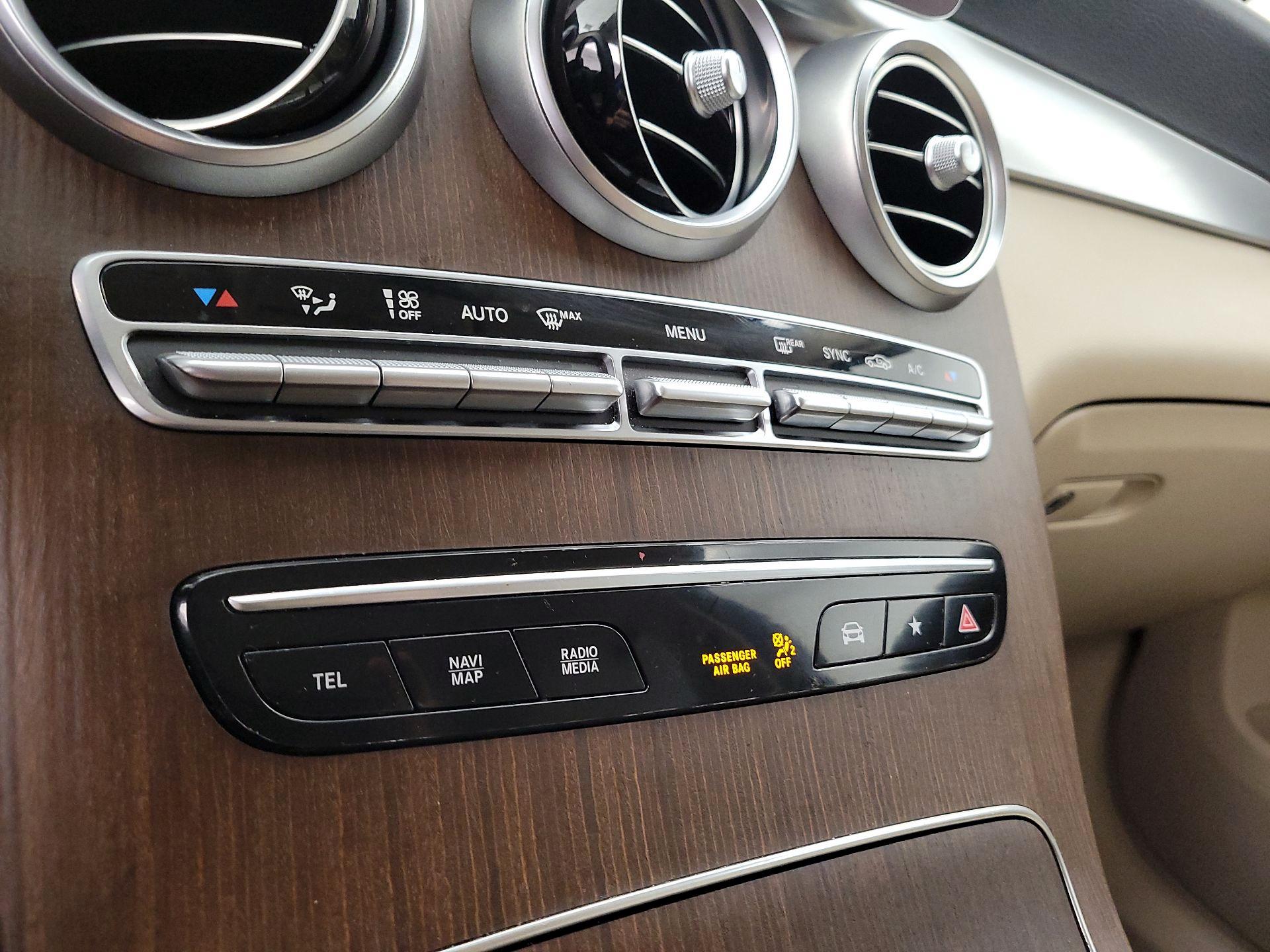 Thumbnail: 2021 Mercedes-Benz GLC - 16