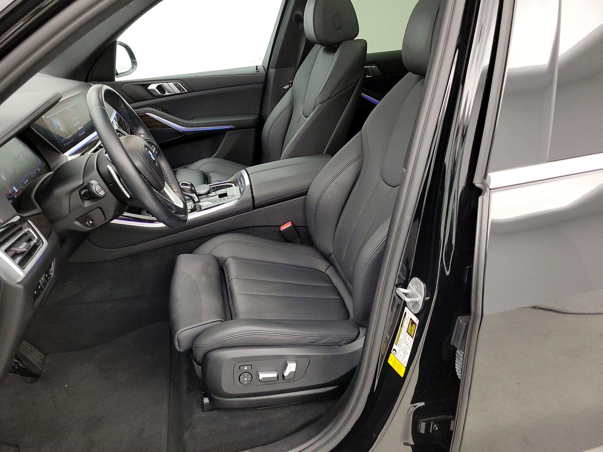 Thumbnail: 2021 BMW X5 - 11