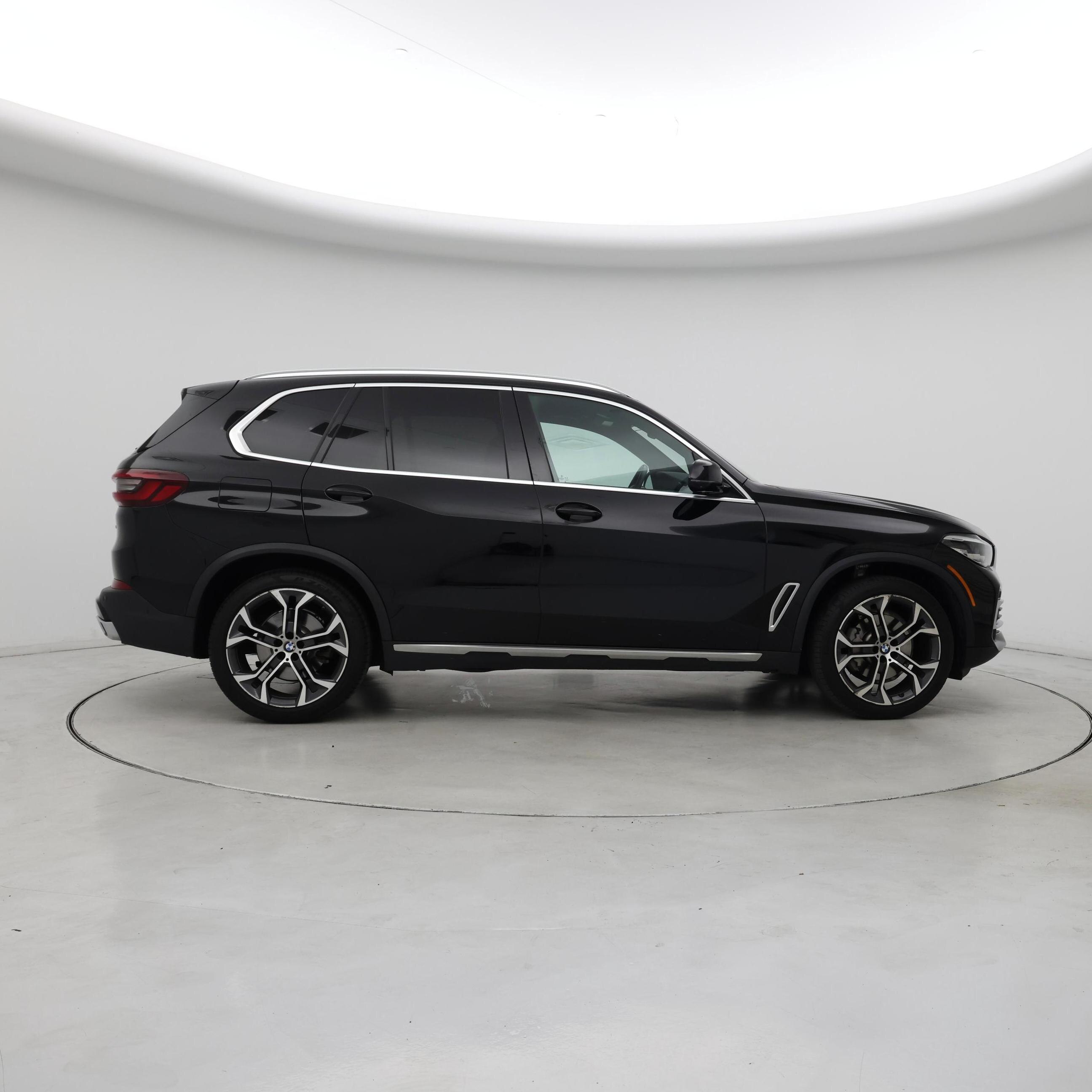 Thumbnail: 2021 BMW X5 - 7