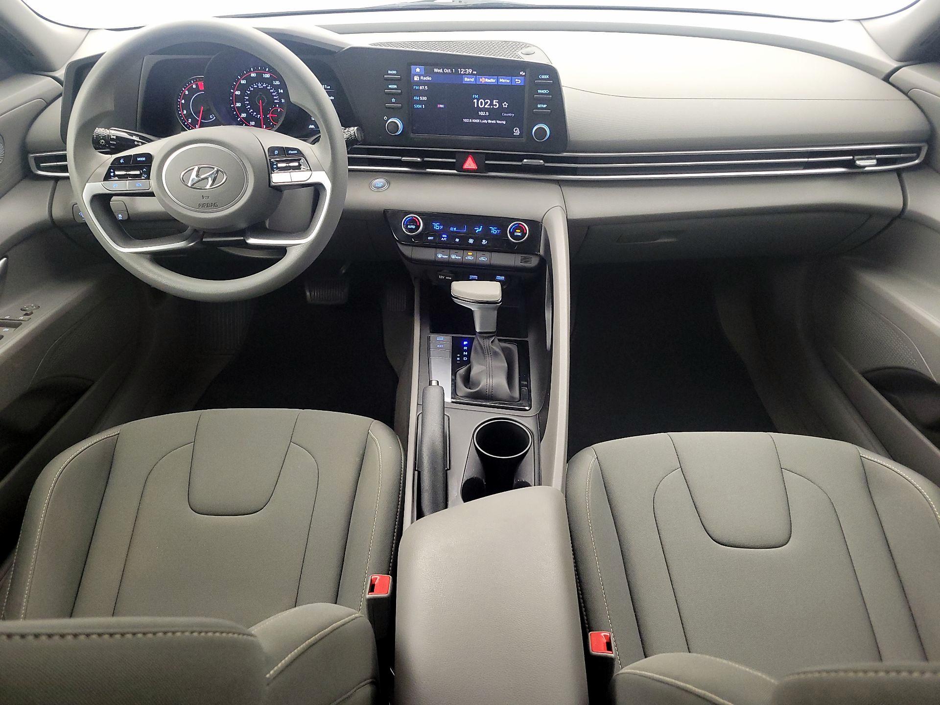 Thumbnail: 2023 Hyundai Elantra - 9