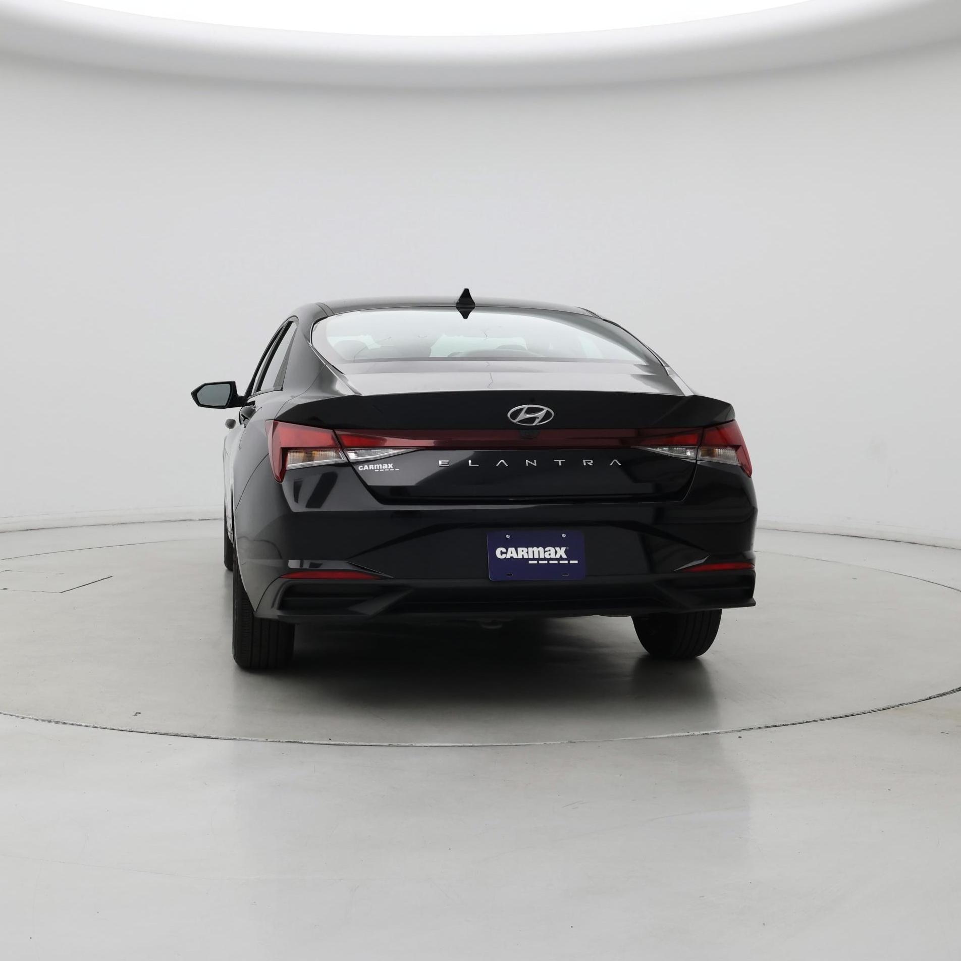 Thumbnail: 2023 Hyundai Elantra - 6
