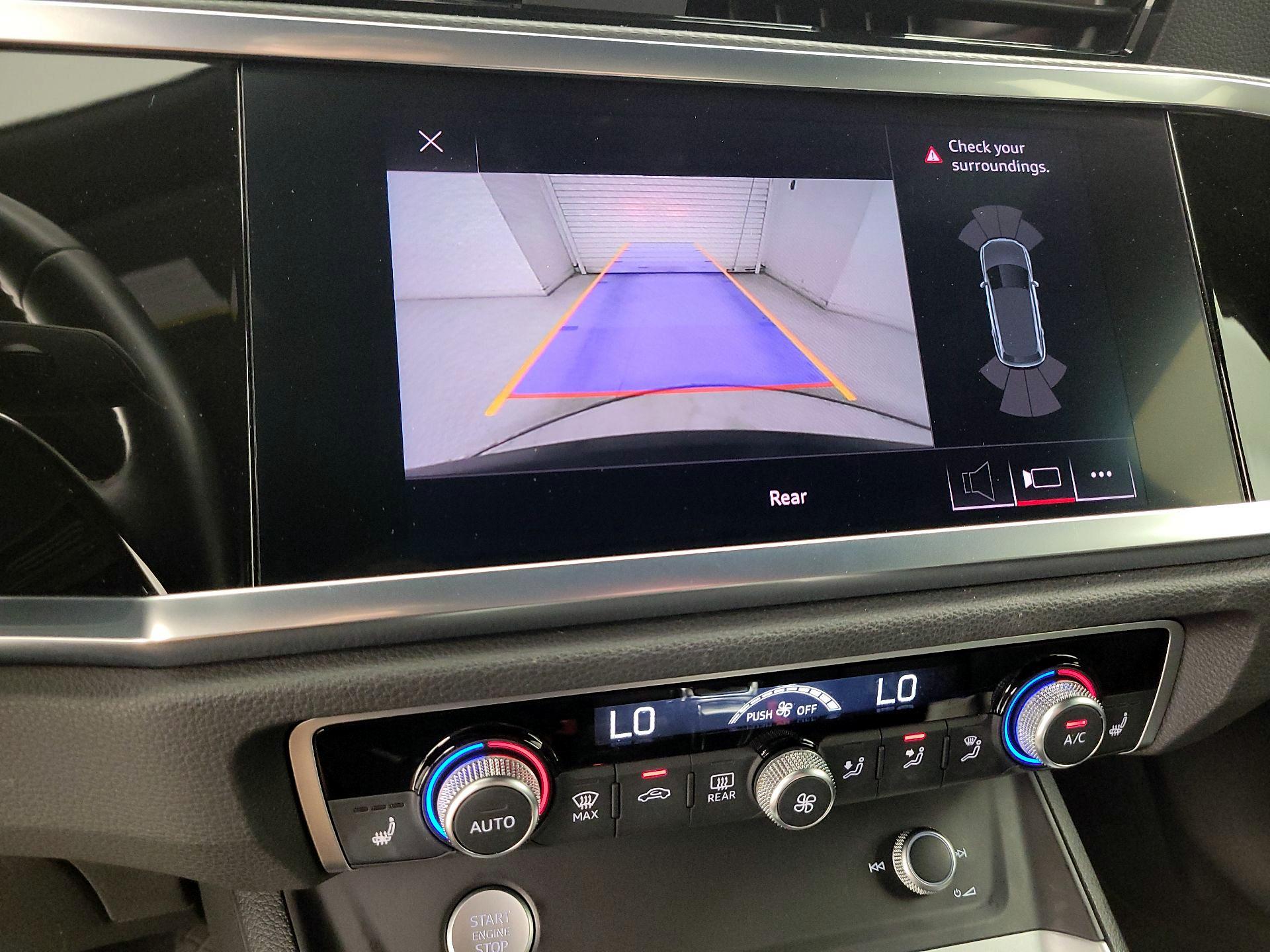 Thumbnail: 2020 Audi Q3 - 14