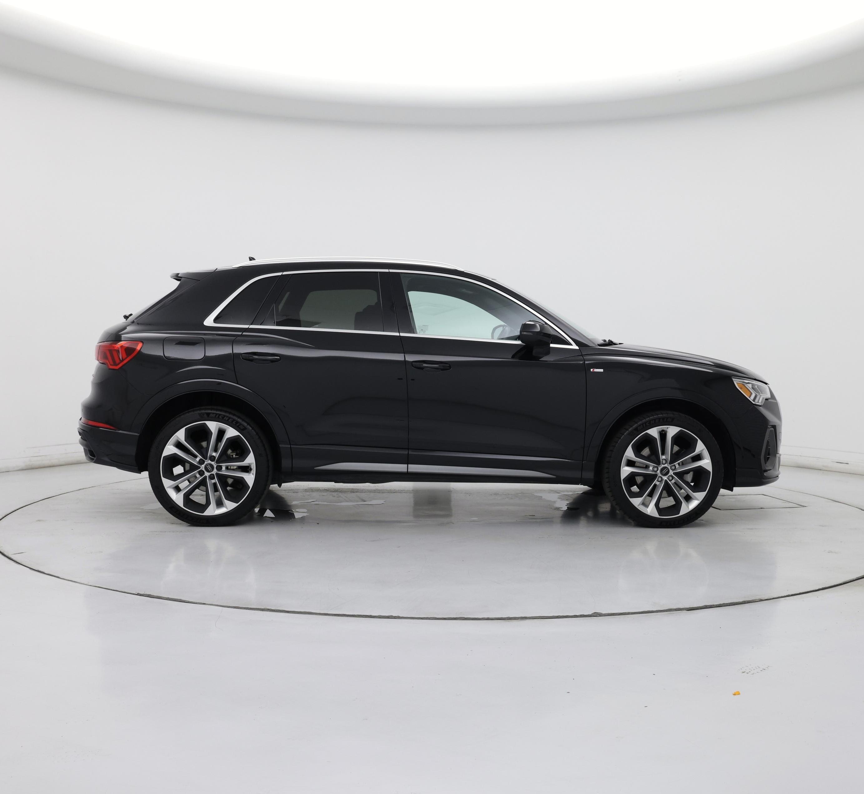 Thumbnail: 2020 Audi Q3 - 7