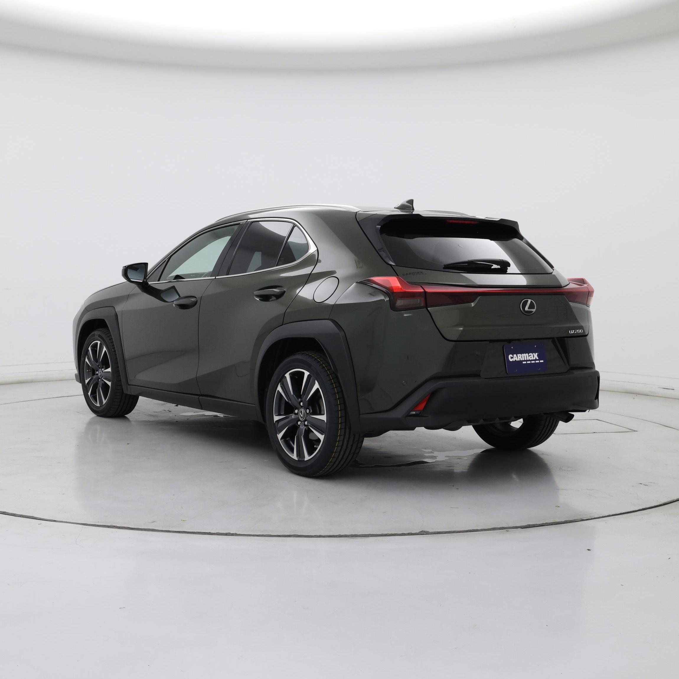 Thumbnail: 2021 Lexus UX - 2