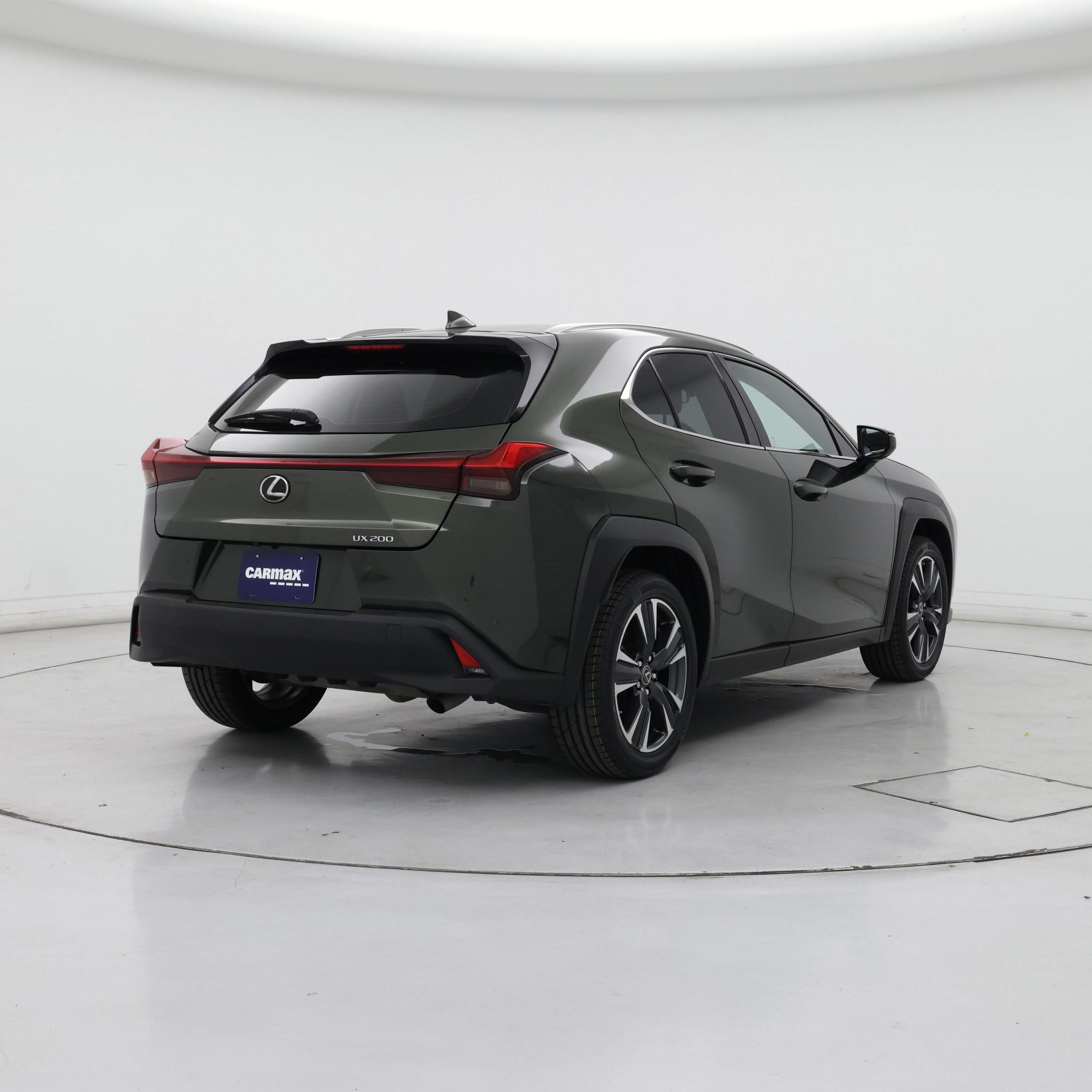 Thumbnail: 2021 Lexus UX - 8