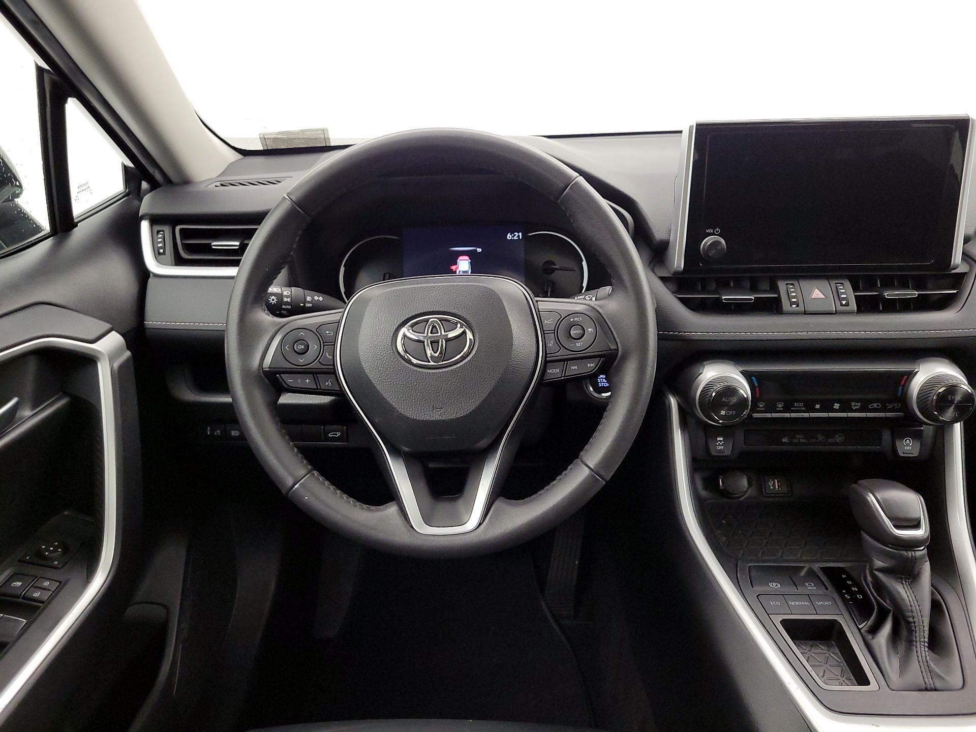 Thumbnail: 2024 Toyota RAV4 - 10