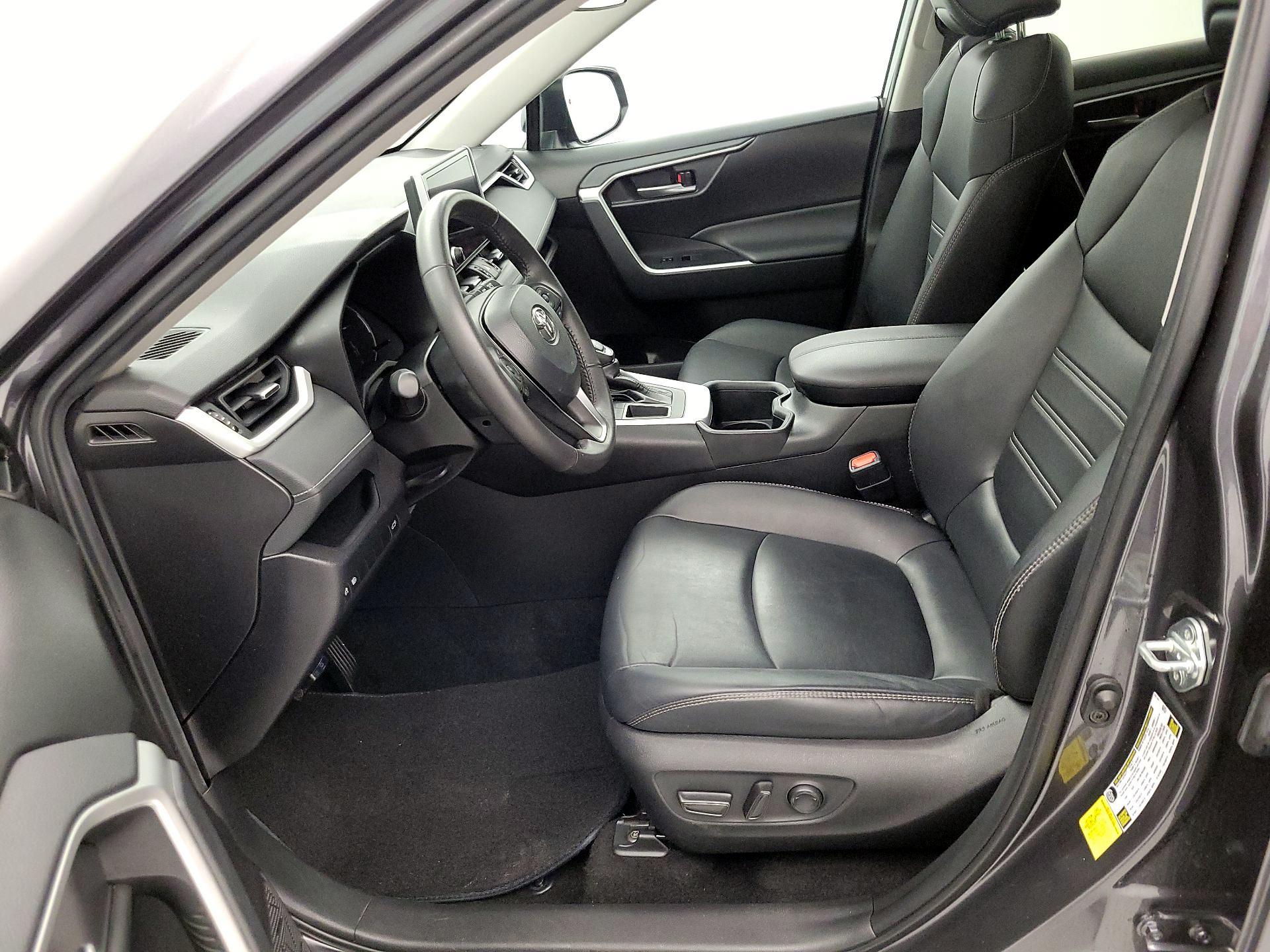 Thumbnail: 2024 Toyota RAV4 - 11