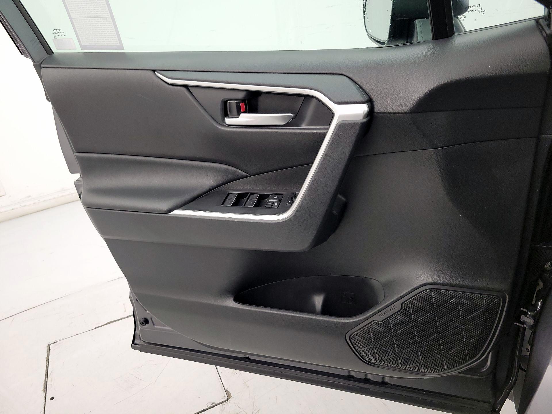 Thumbnail: 2024 Toyota RAV4 - 12