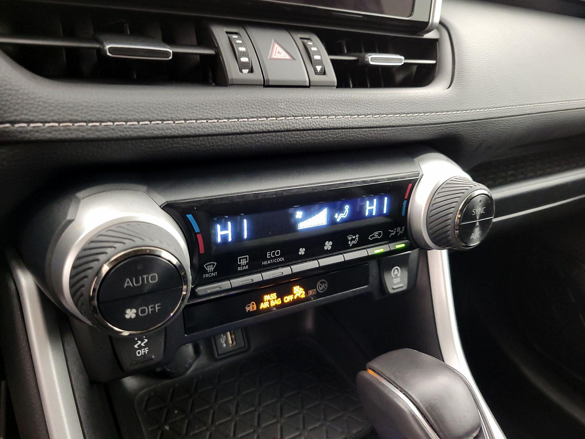 Thumbnail: 2024 Toyota RAV4 - 16