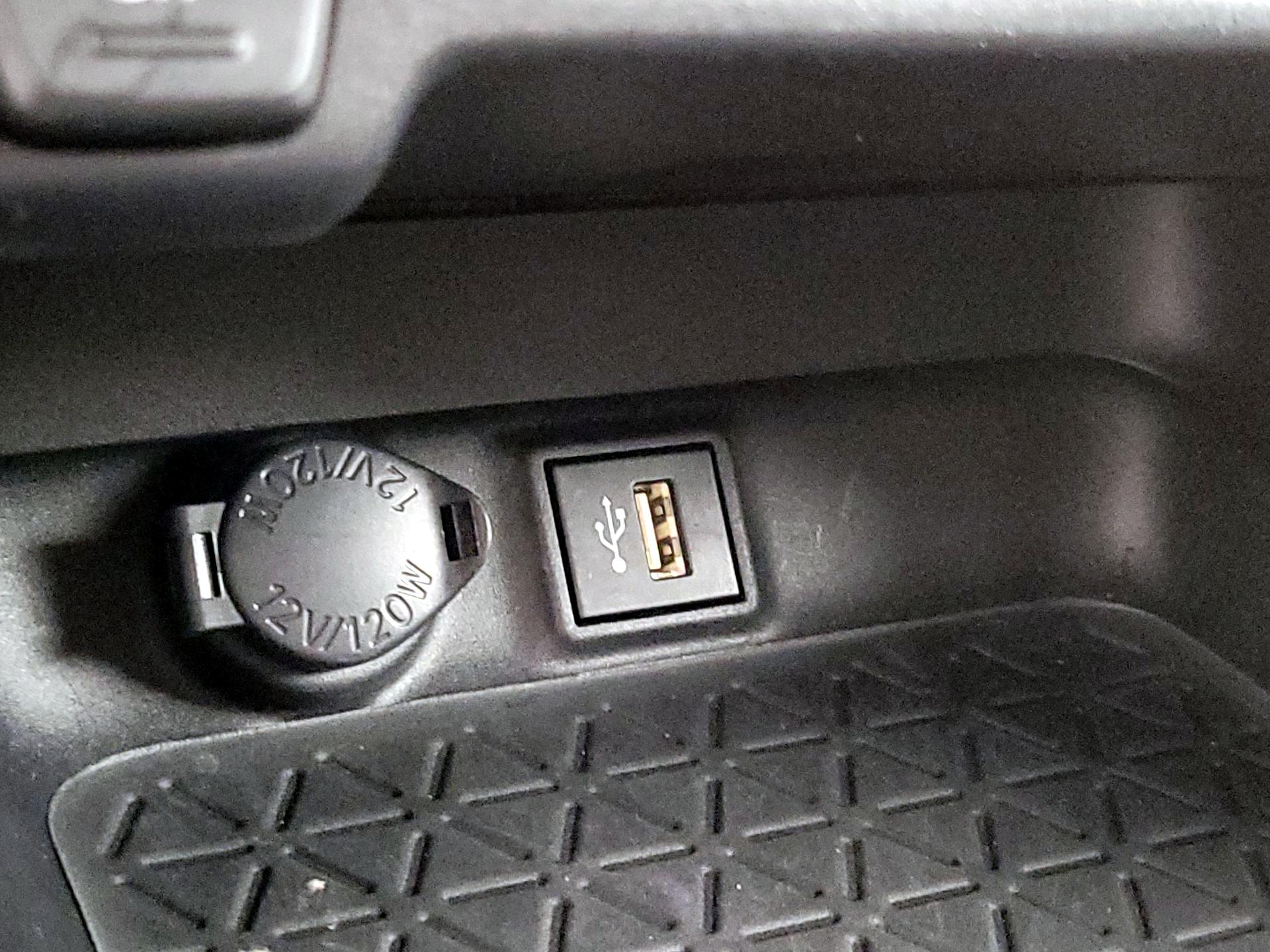 Thumbnail: 2024 Toyota RAV4 - 18