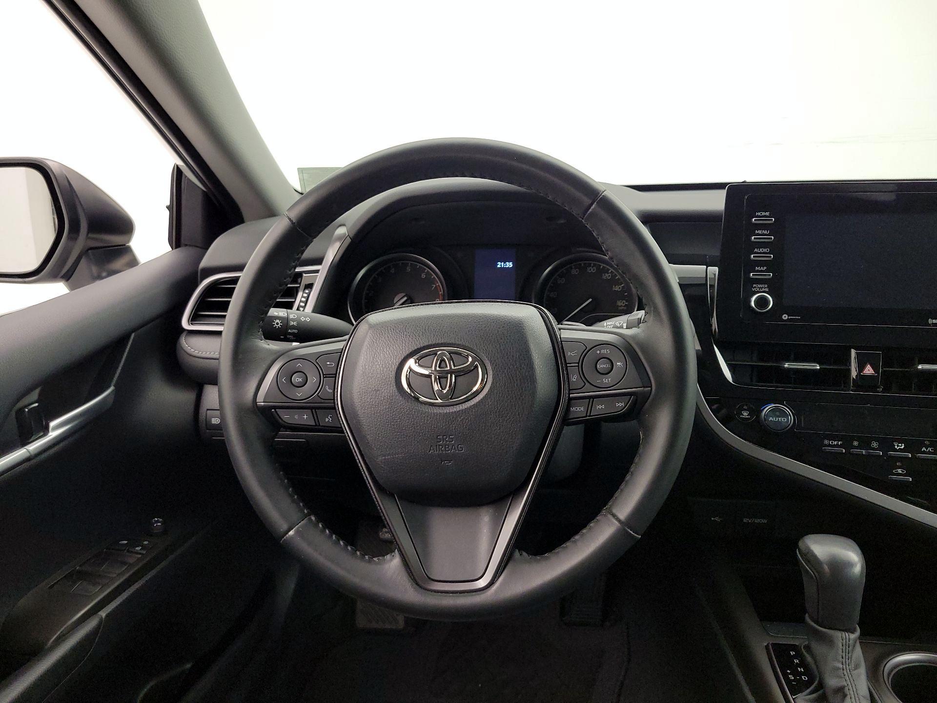 Thumbnail: 2023 Toyota Camry - 10