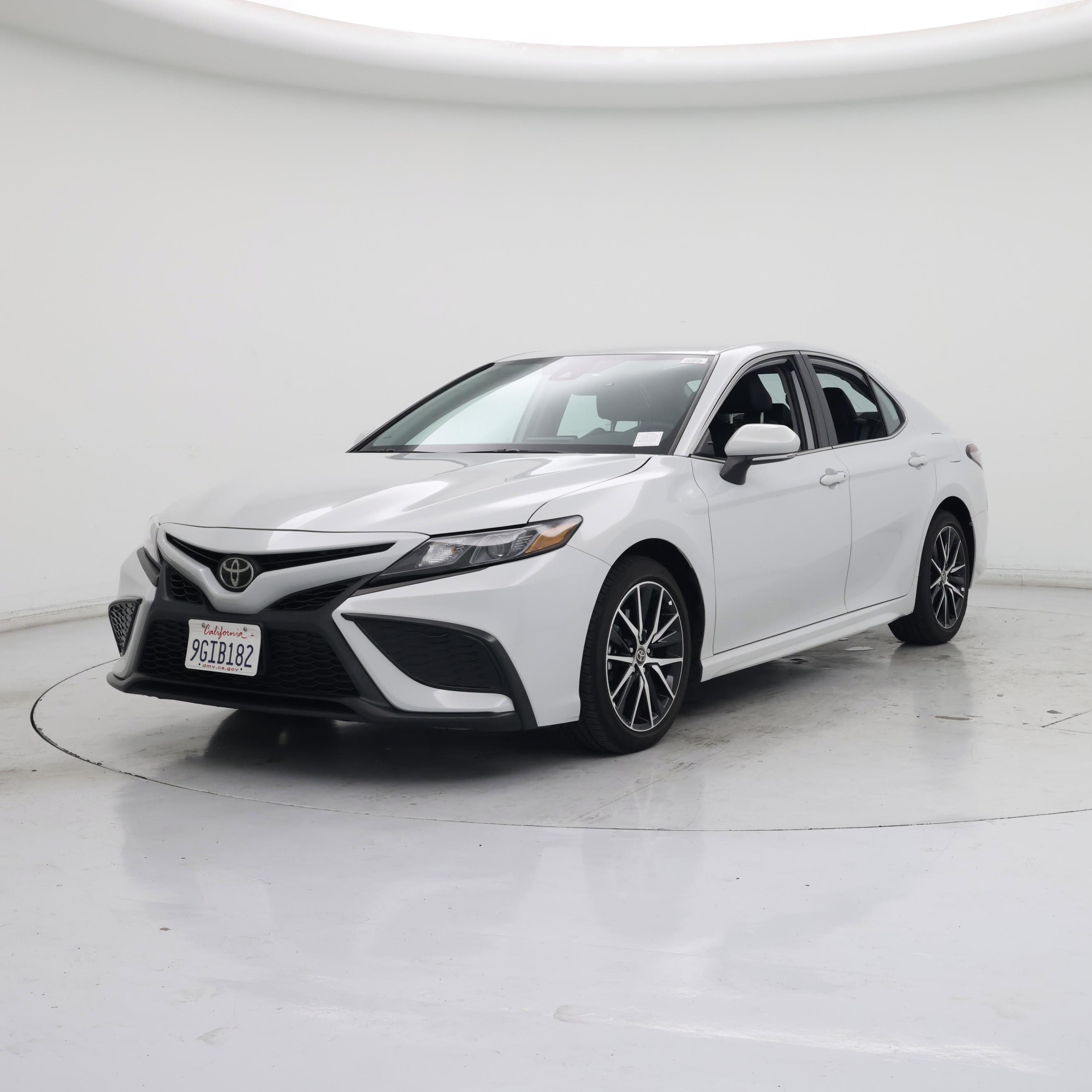 Thumbnail: 2023 Toyota Camry - 4