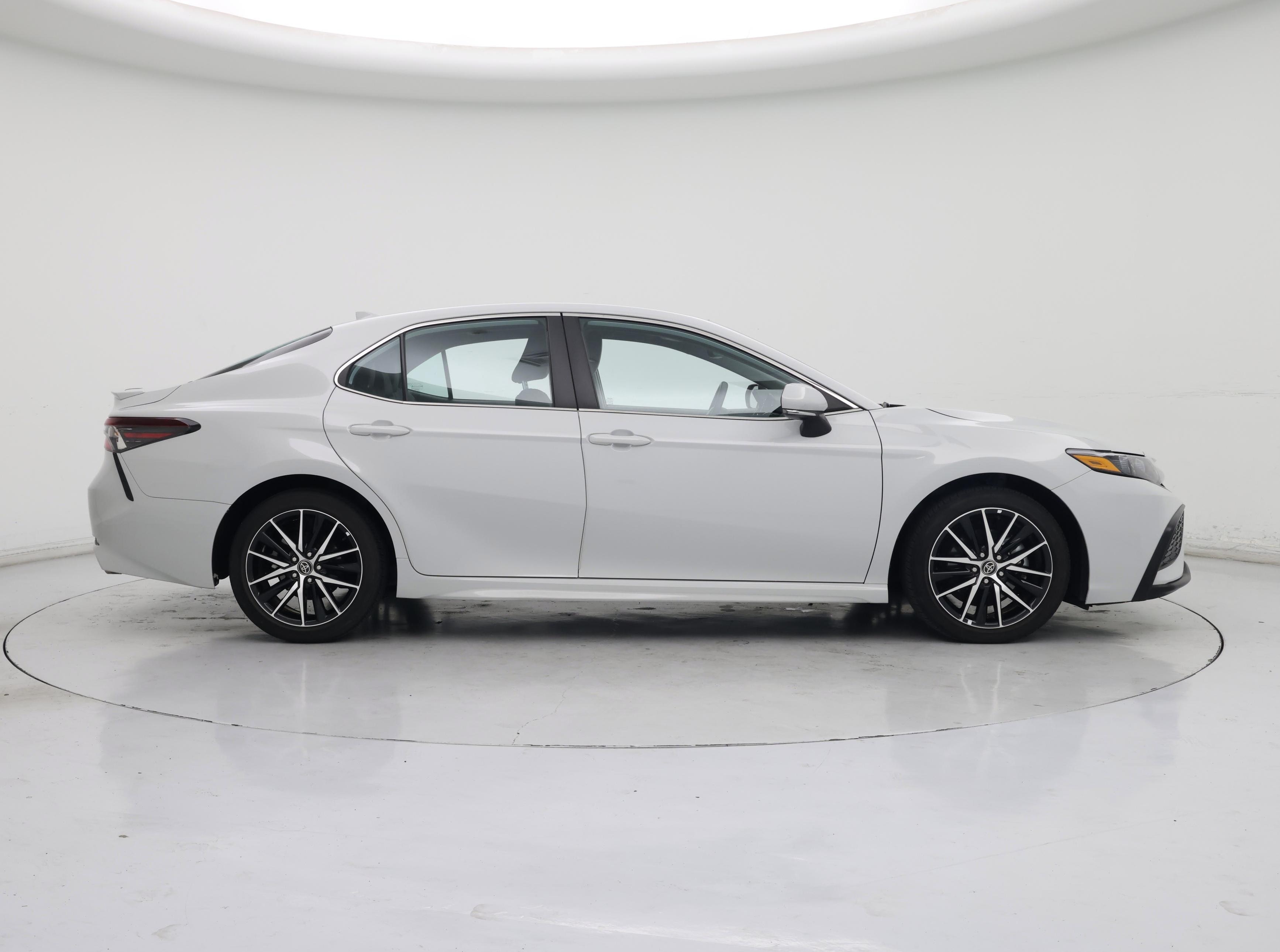 Thumbnail: 2023 Toyota Camry - 7