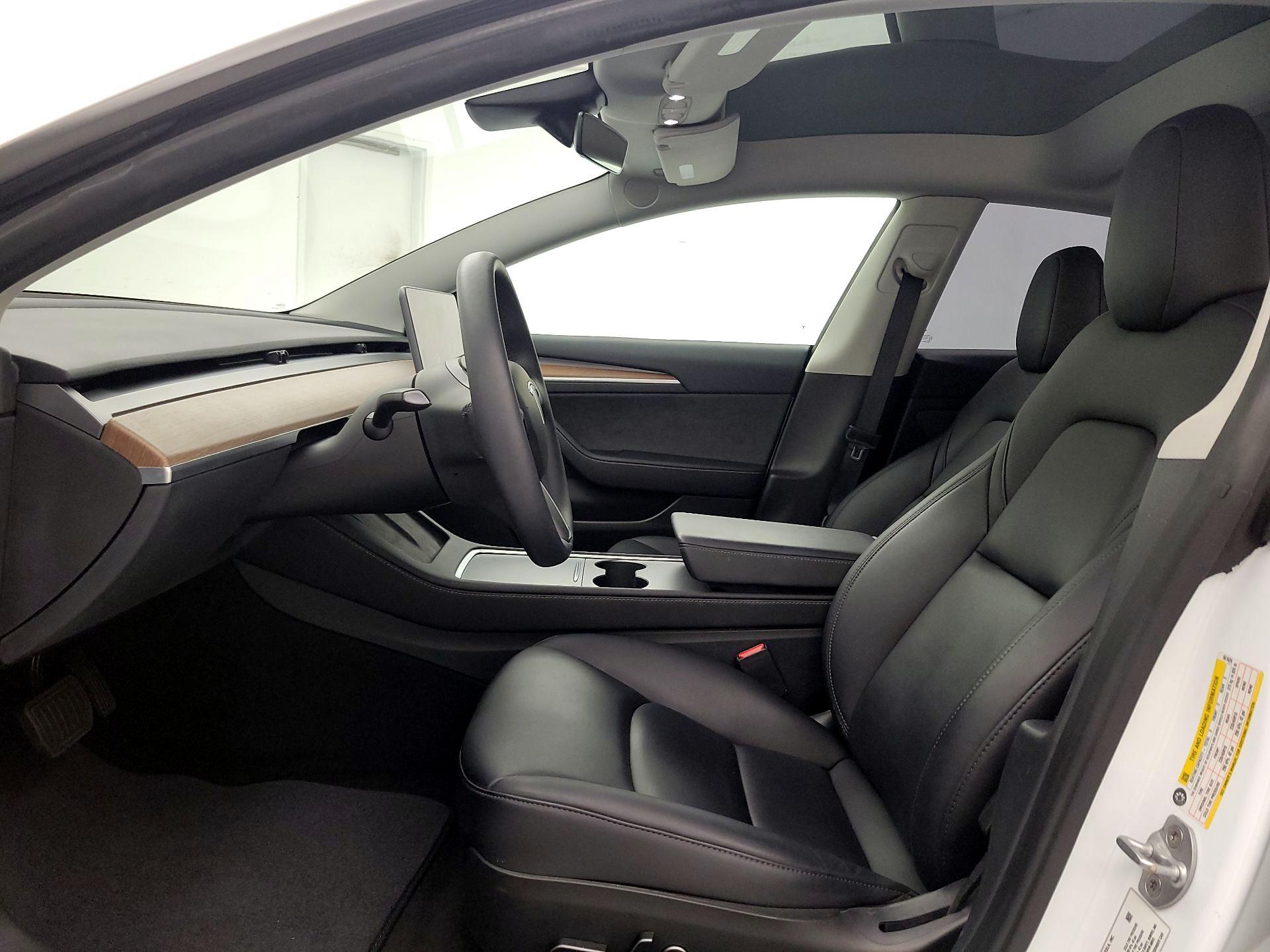 Thumbnail: 2023 Tesla Model 3 - 11