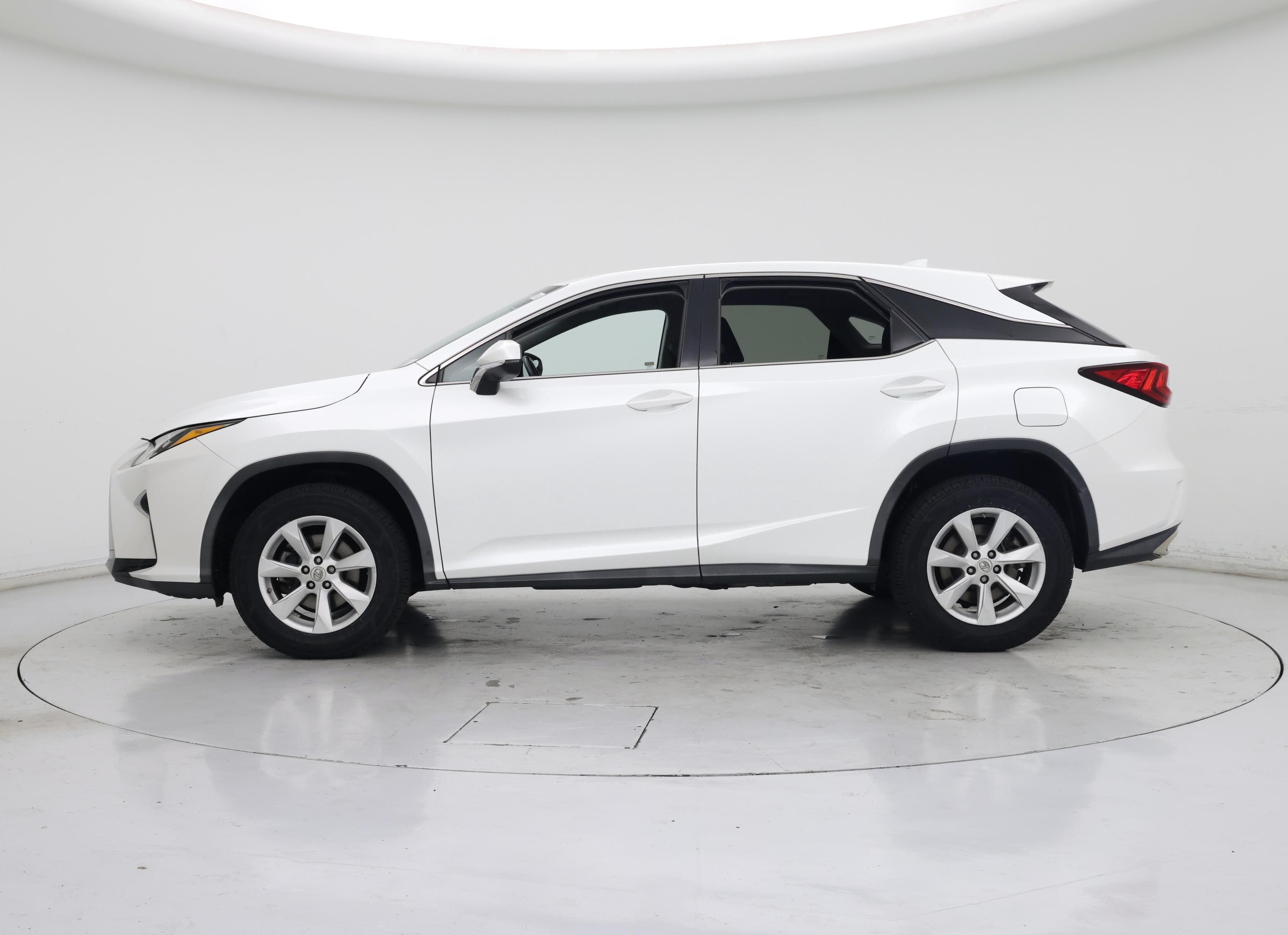 Thumbnail: 2016 Lexus RX - 3