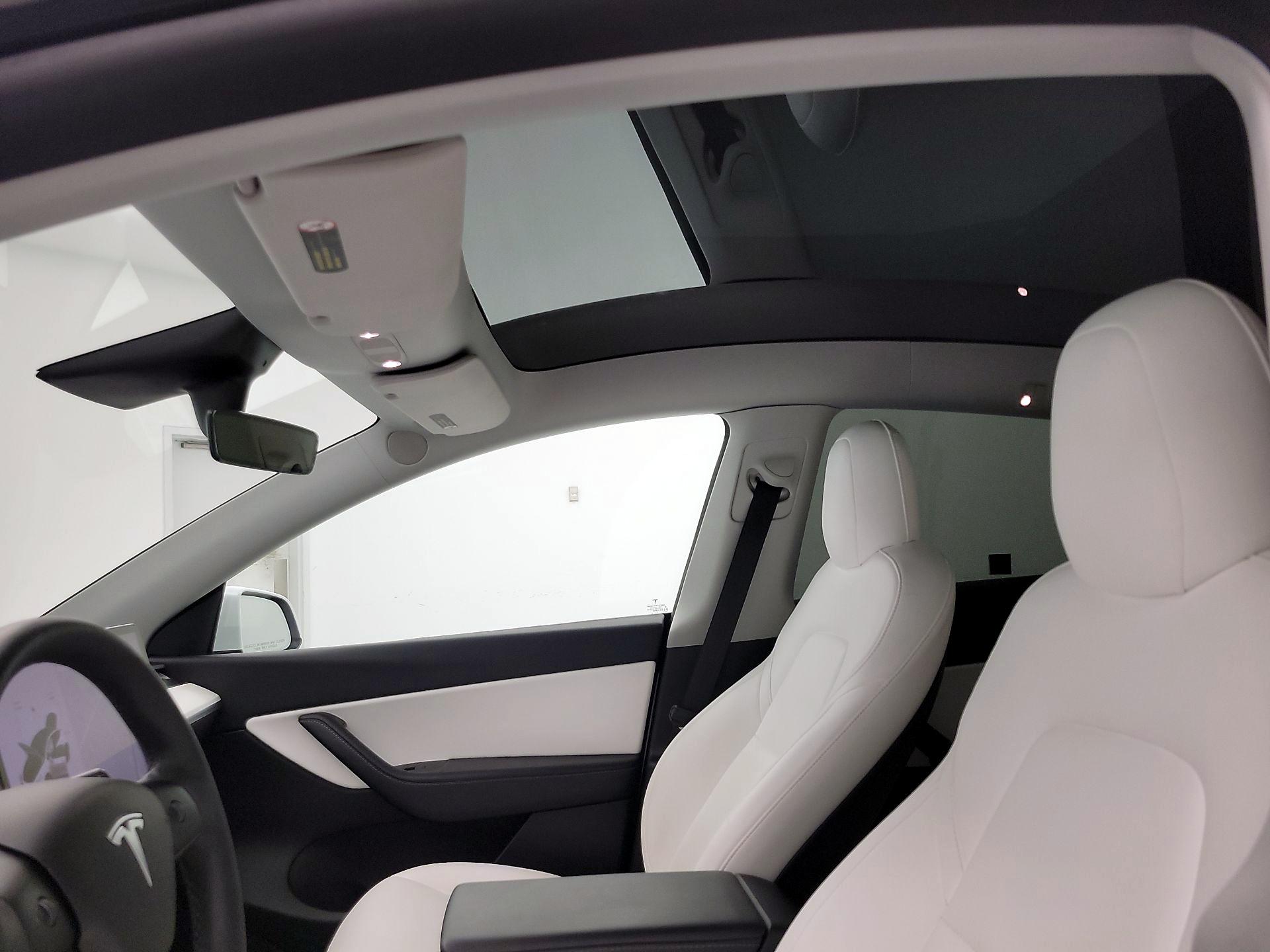 Thumbnail: 2021 Tesla Model Y - 18