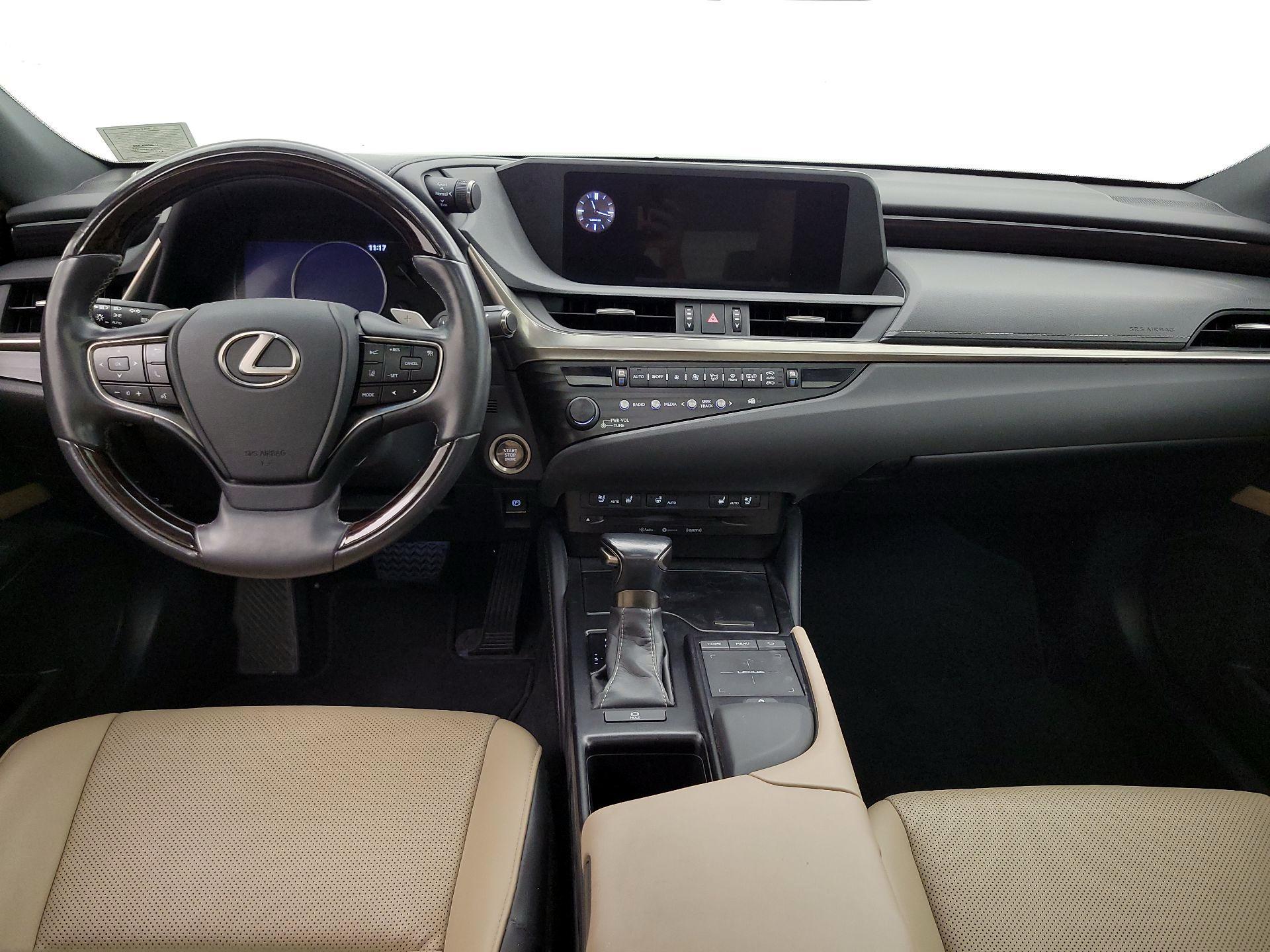 Thumbnail: 2019 Lexus ES - 9
